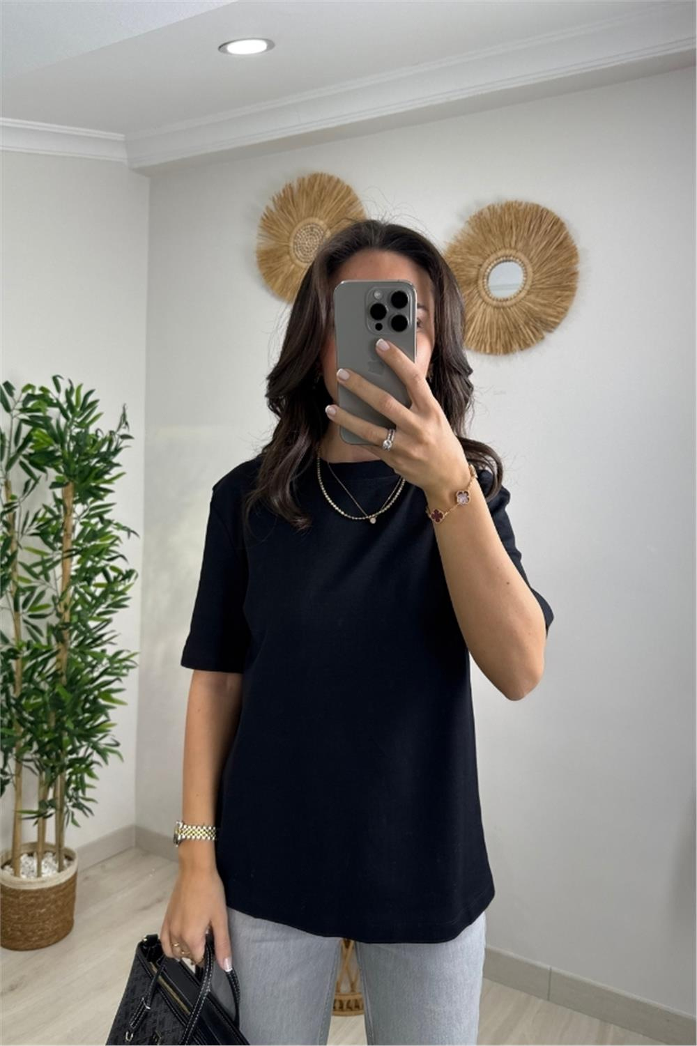 BİSİKLET YAKA BASİC MARKA TİŞÖRT - SİYAH