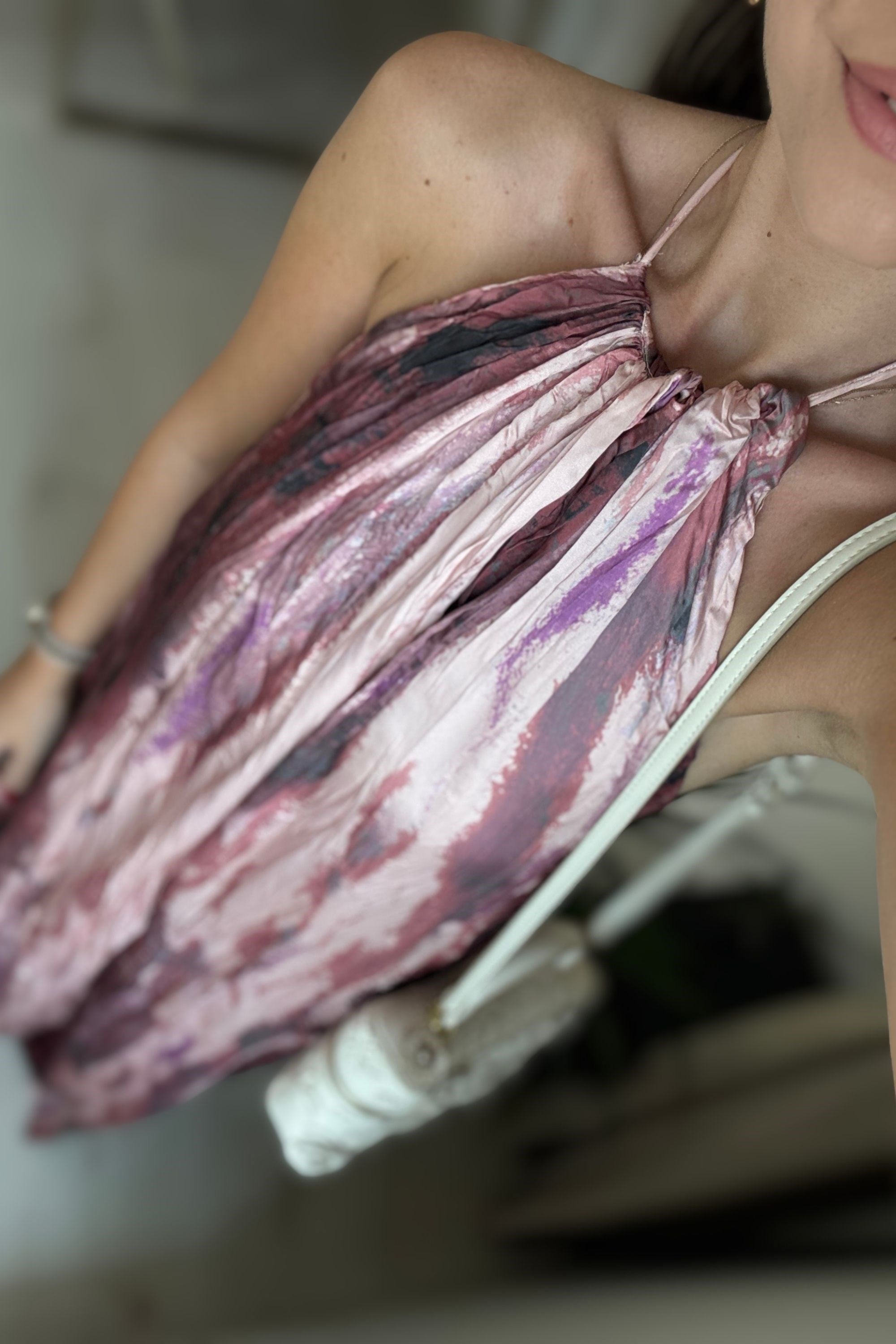 HALTER YAKA DESENLİ ELBİSE - PEMBE