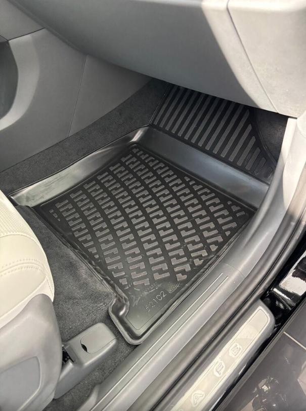 Hyundai Santafe 2024 Sonrası Uyumlu 4.5D Havuzlu Paspas | Hybrid