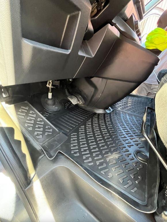 Renault Trafic 2014 Sonrası Uyumlu 4.5D Havuzlu Paspas