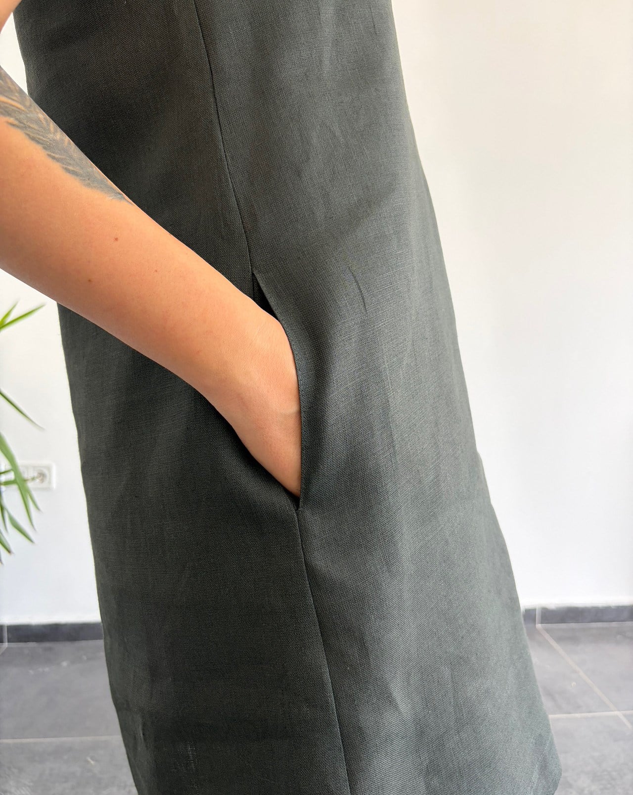 %100 Keten Koyu Çam Yeşil Şehir Boy Elbise