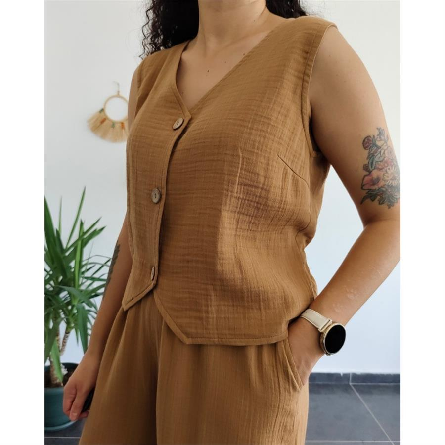 Müslin Düğmeli Camel Yelek