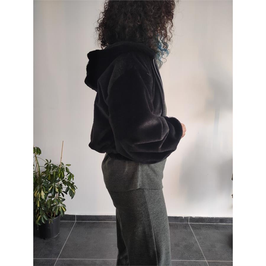 Siyah Crop Kürk Mont
