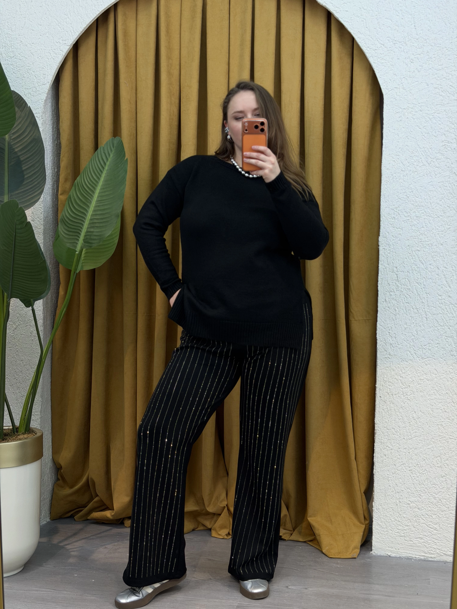 Kayık Yaka Oversize Kazak - Siyah