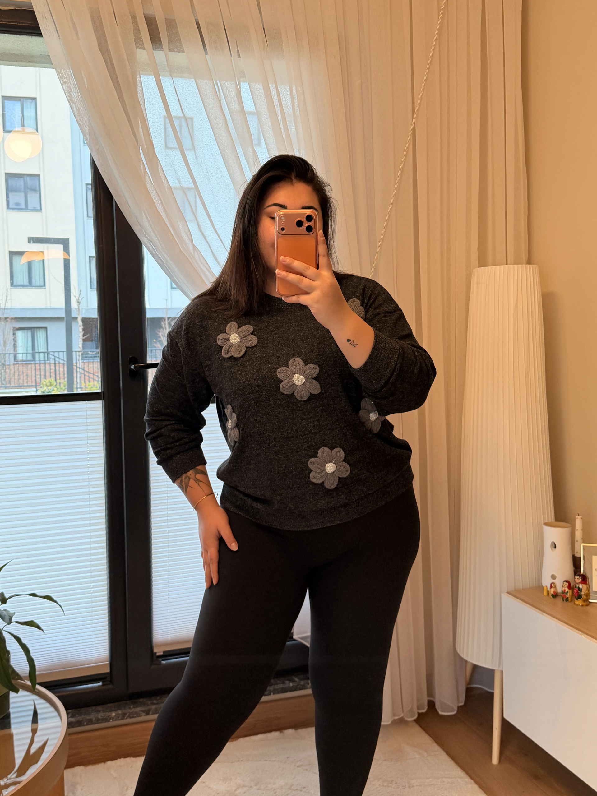 Papatya Detaylı Yumoş Sweat - Antrasit