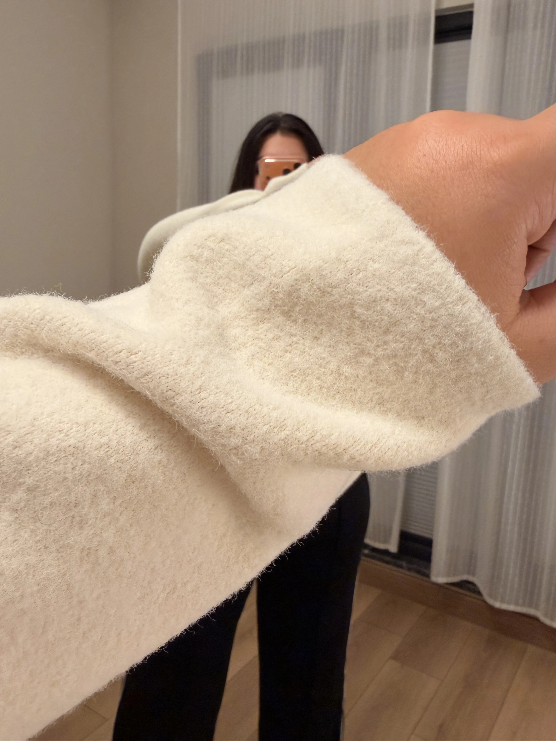 Premium Fiyonk Detaylı Sakallı Triko Bluz - Beyaz