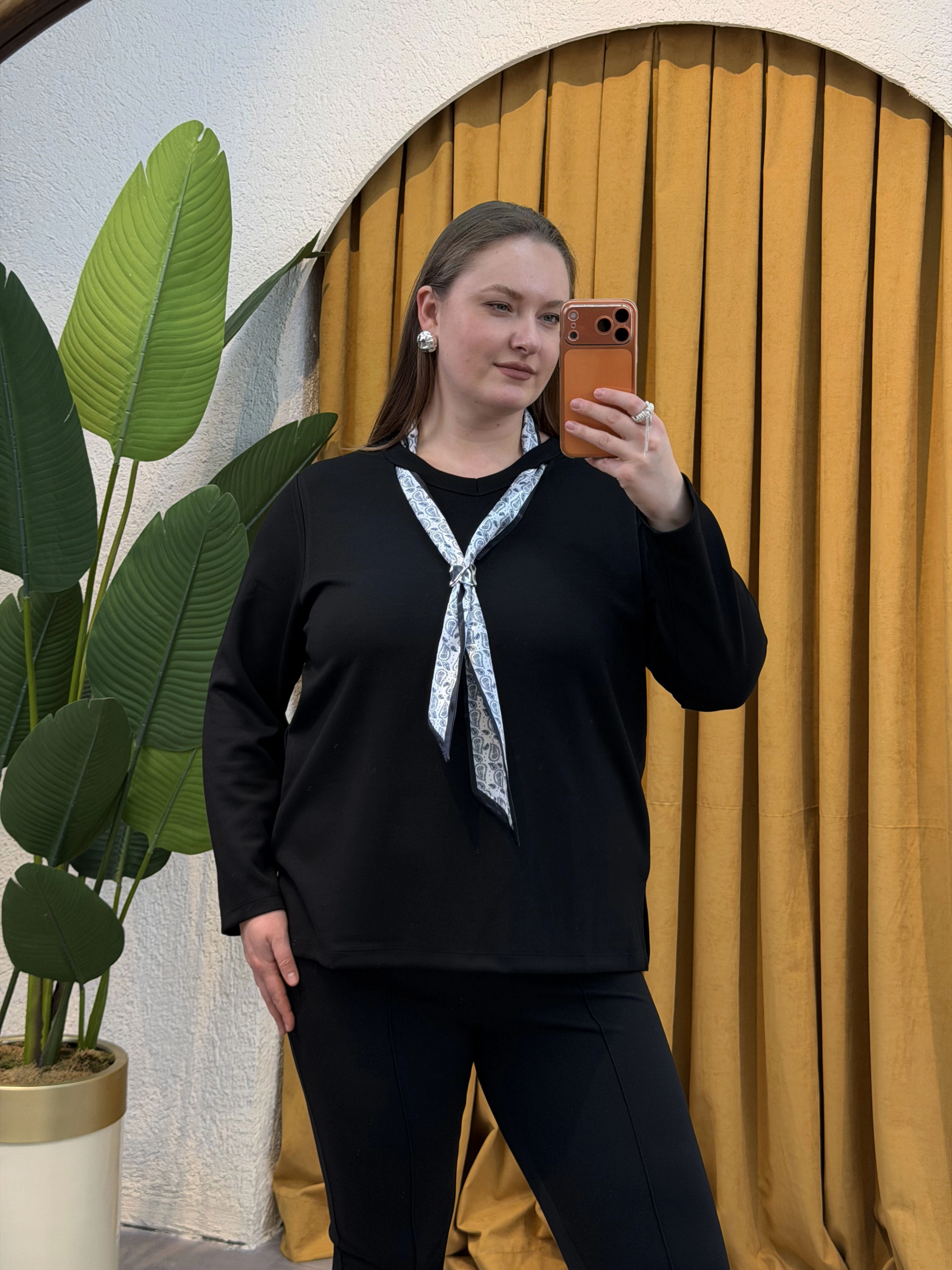 Premium Fular Detaylı Modal Bluz - Siyah