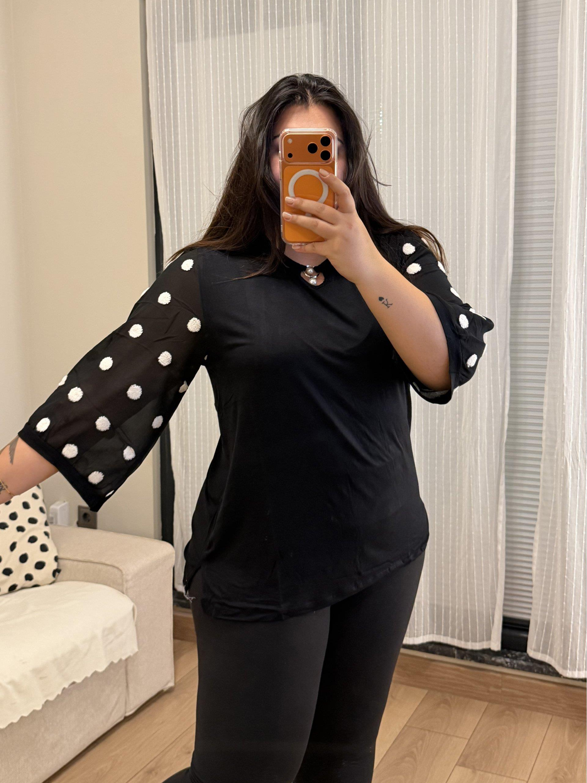 Puantiye Detay Esnek Penye Bluz - Siyah