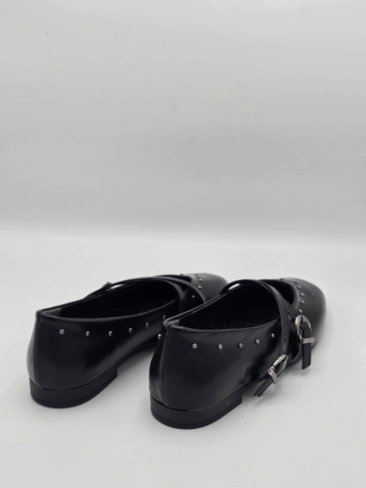  luvestashoes çift tokalı zımba detaylı babet