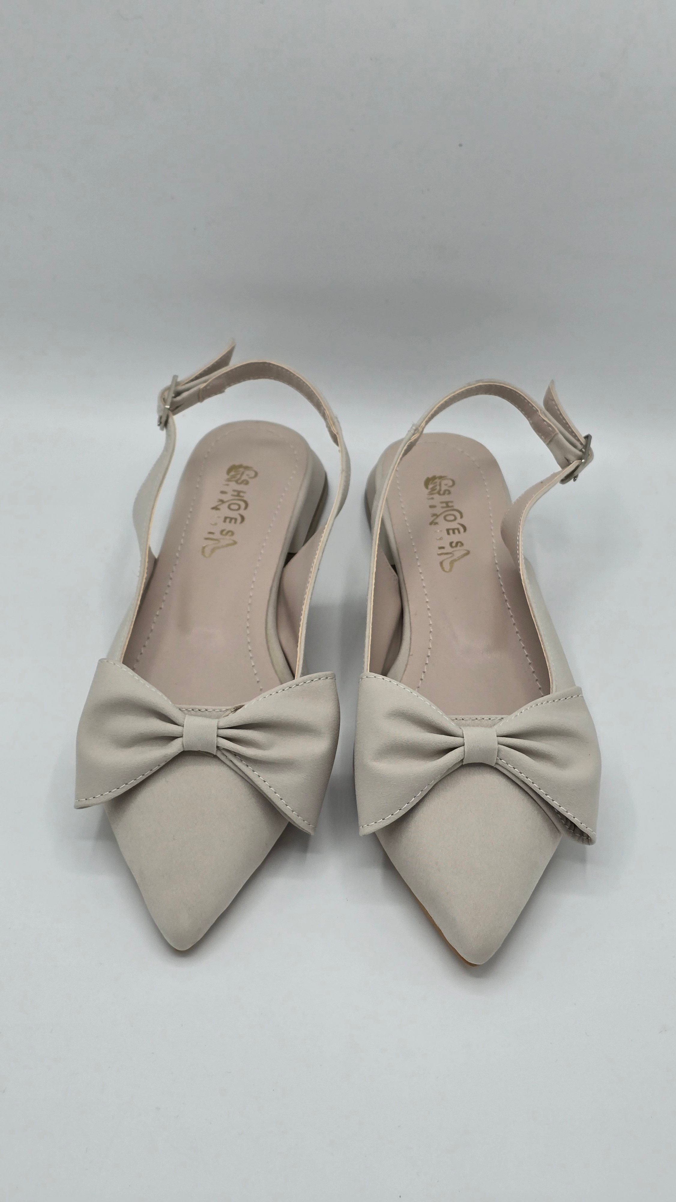  Luvestashoes Krem Fiyonk Detaylı Zarif Ortopedik Babet