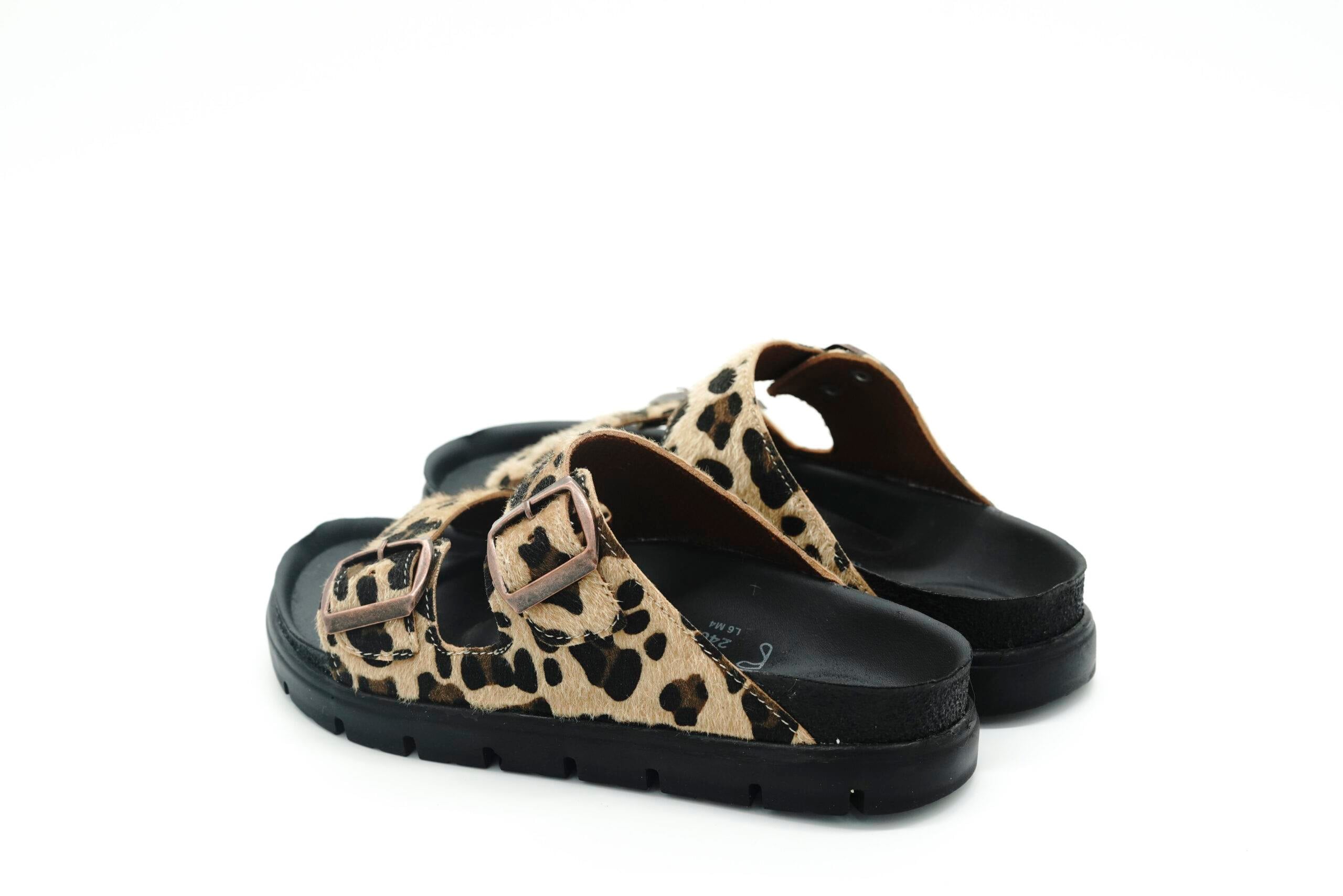 cift-toka-detayli-terlik-karma-leopar--05f-94.jpg