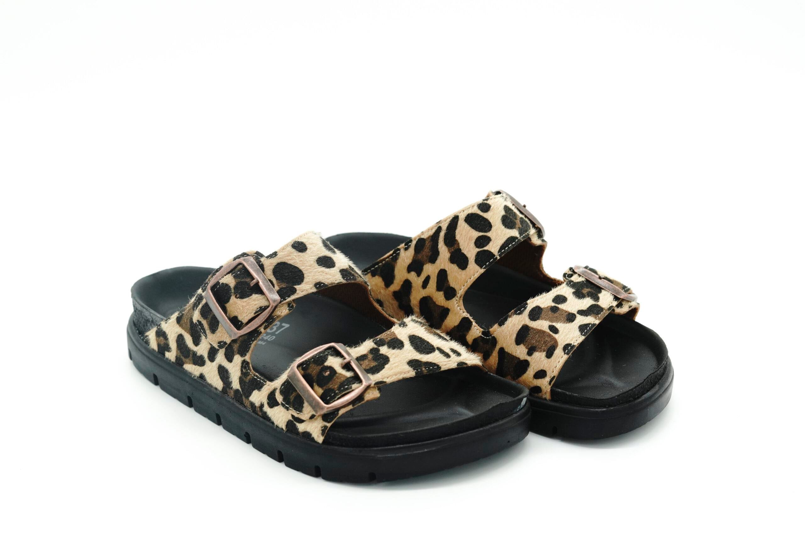 cift-toka-detayli-terlik-karma-leopar--9ee5db.jpg