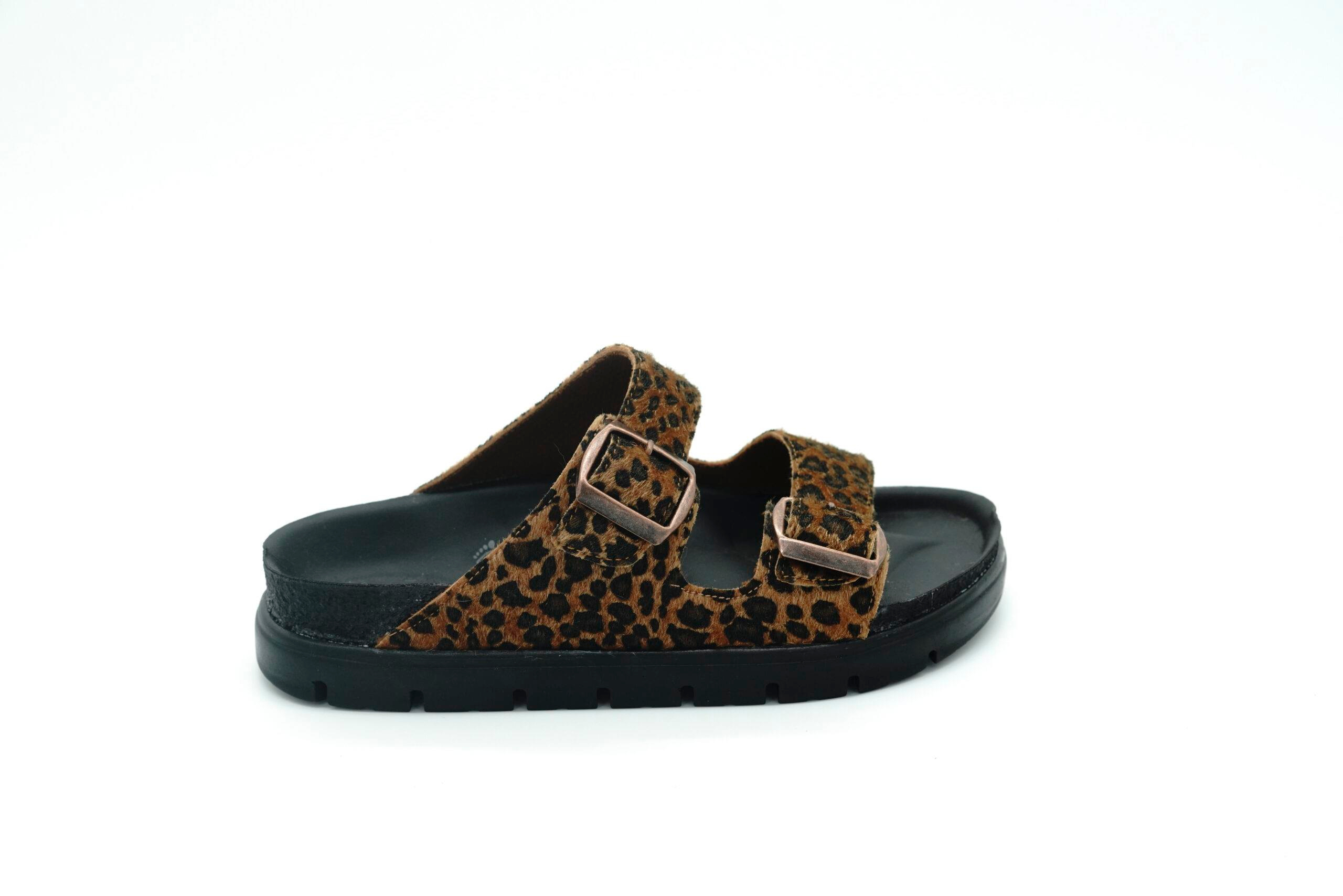 cift-toka-detayli-terlik-leopar-kahve--413e-.jpg