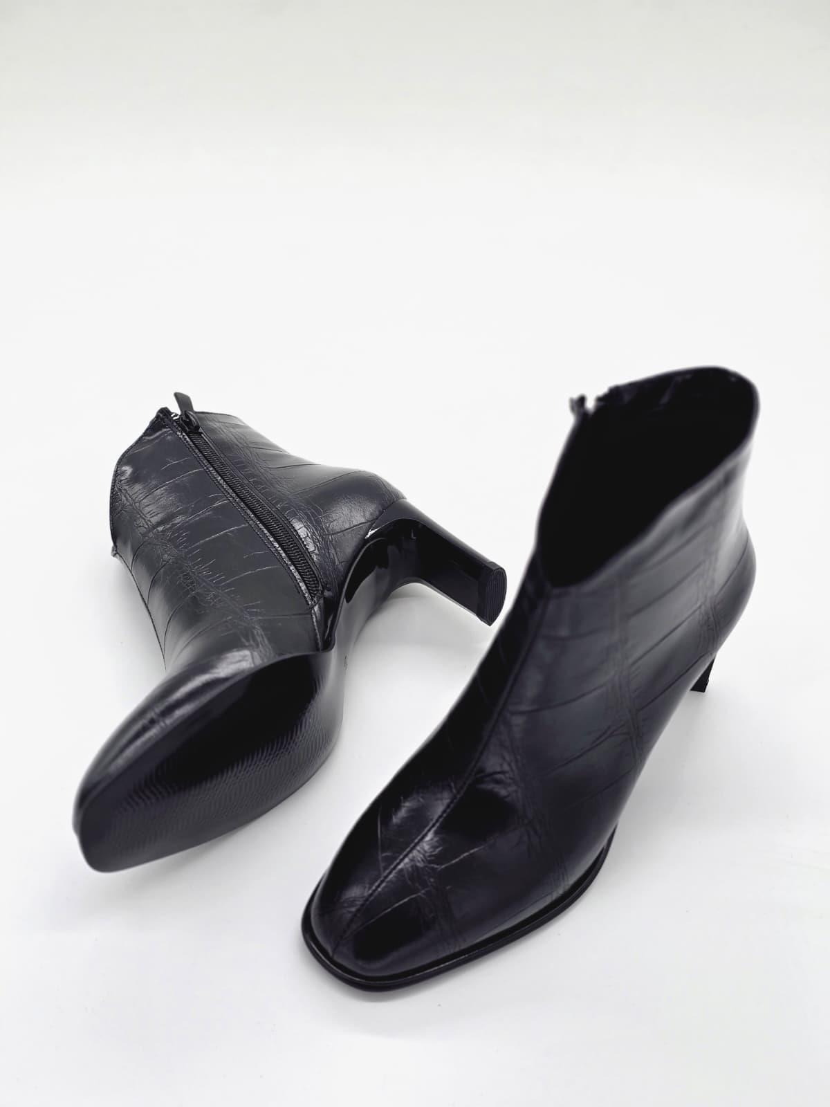 croco-elegance-ince-topuklu-bot-siyah-51df25.jpeg