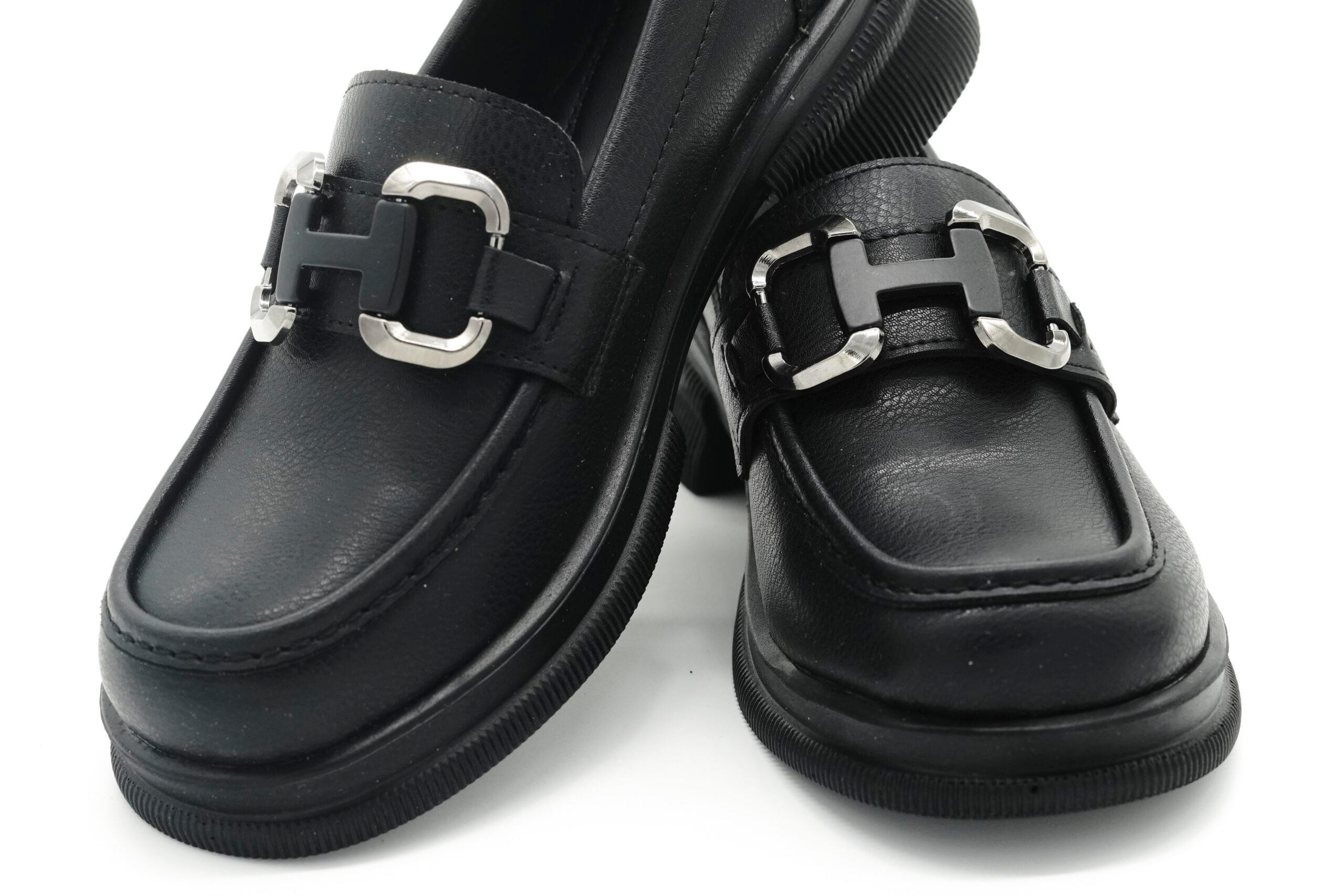 gumus-toka-detayli-loafer-siyah-74-445.jpg
