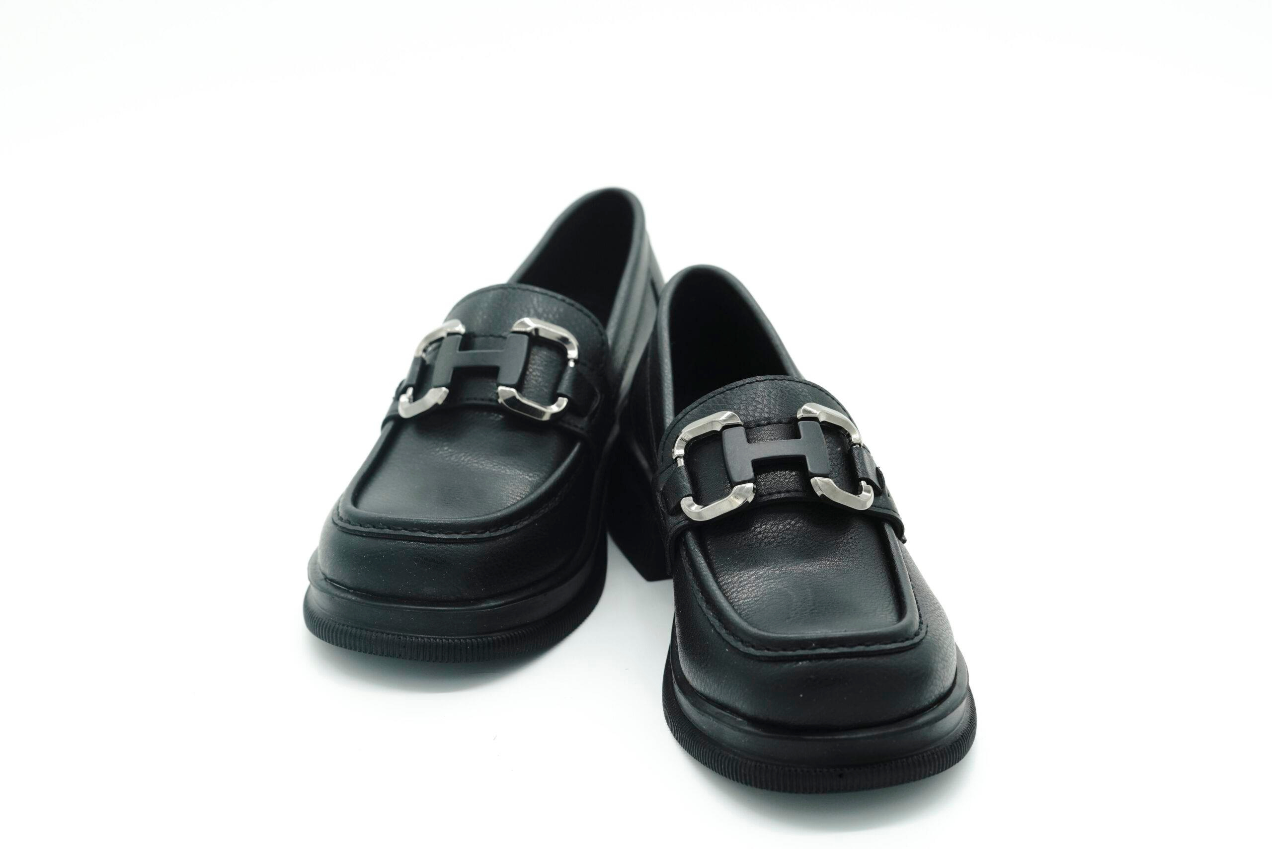 gumus-toka-detayli-loafer-siyah-957-c7.jpg