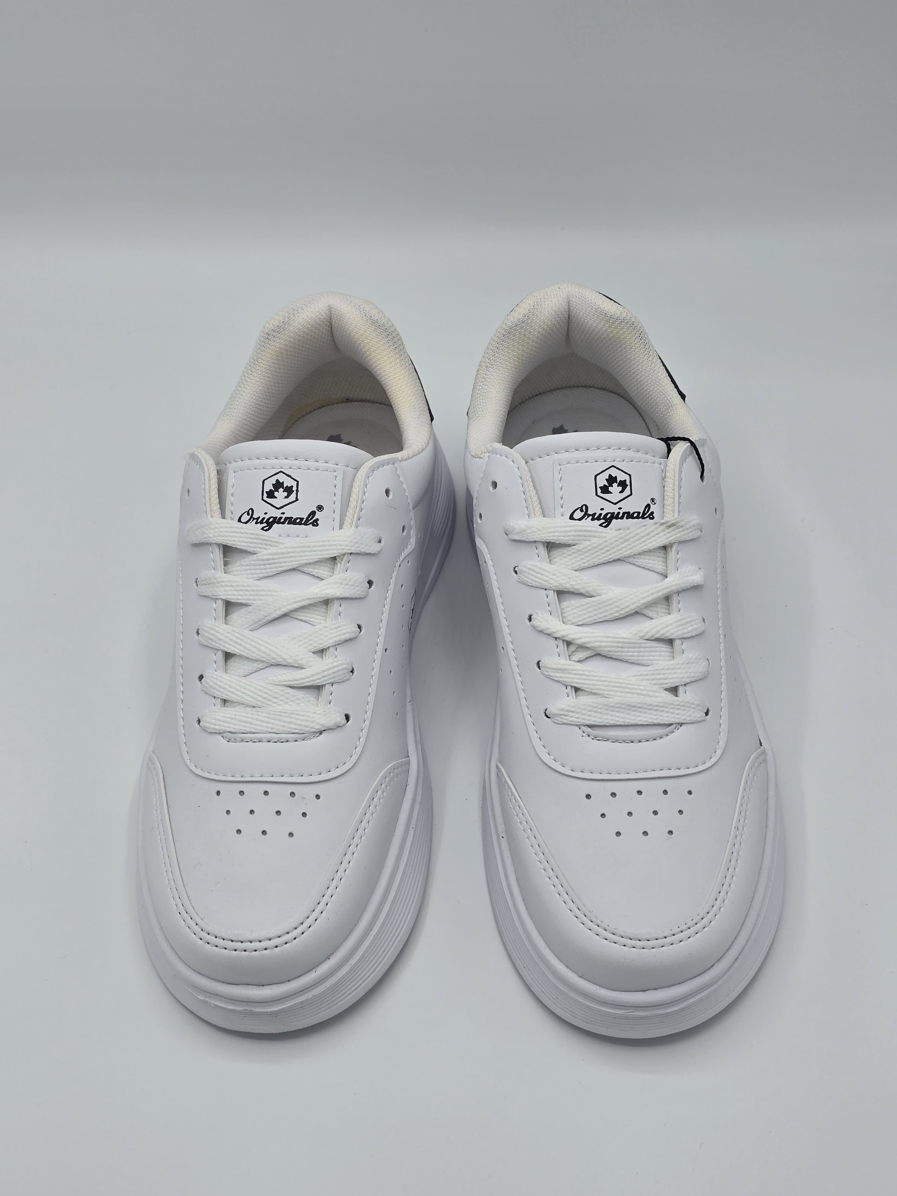 Luvesta Düz Desenli Sneaker Beyaz
