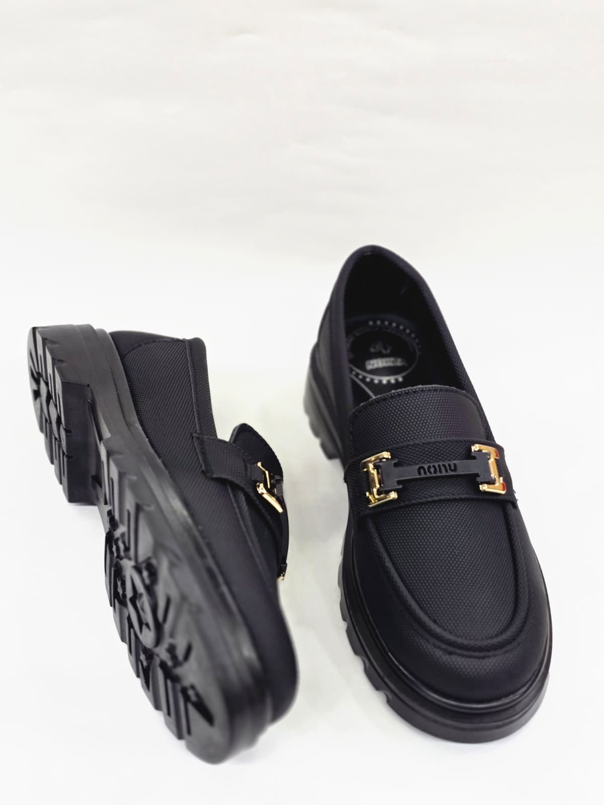 Luvesta – Mat Dokulu Gold Tokalı Comfort Loafer