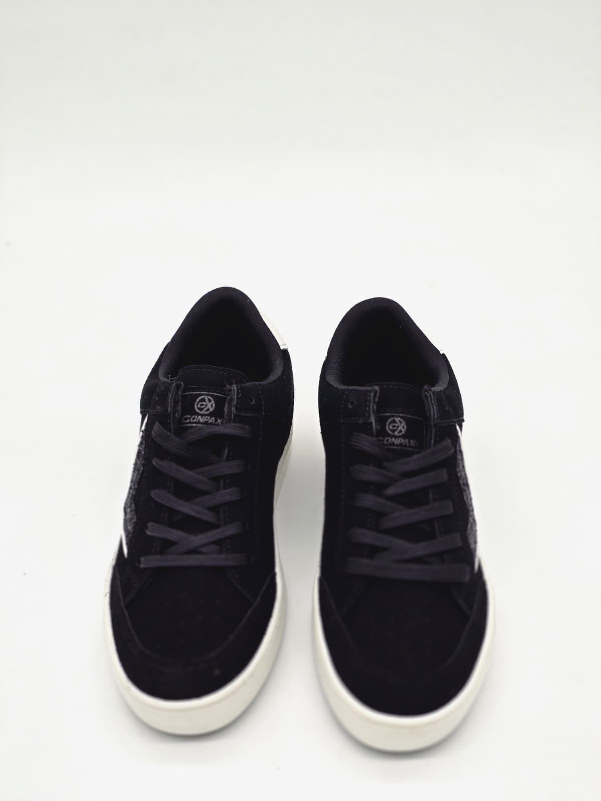 Luvesta Onyx sneaker