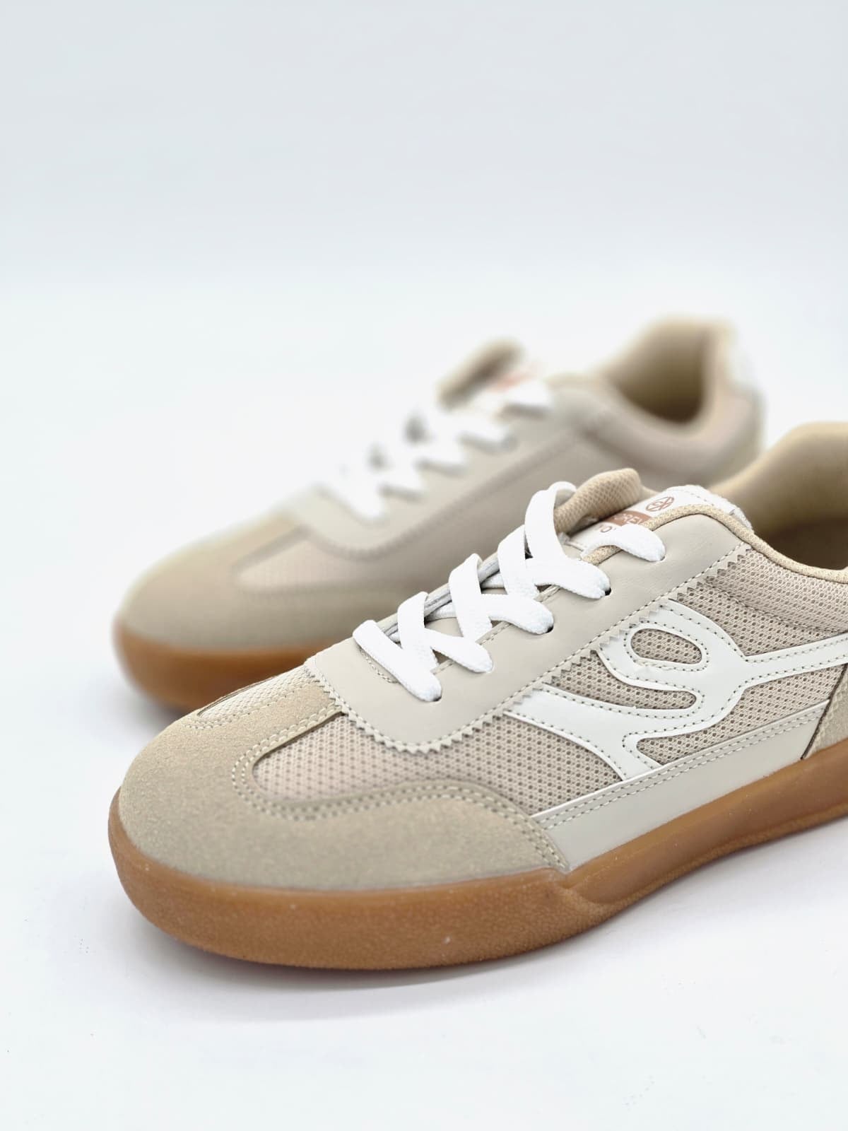 LUVESTA Raider sneaker