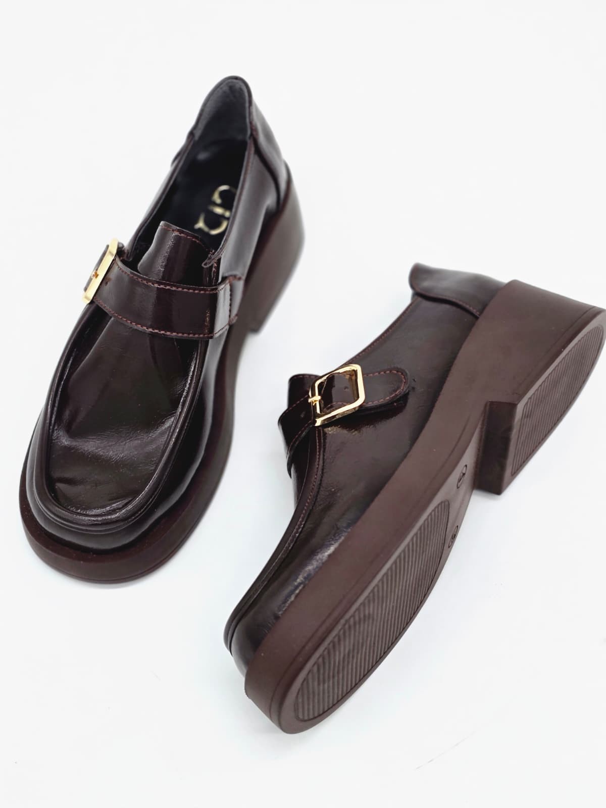 LUVESTA Retro-Modern Bordo Rugan Kalın Tabanlı Ayakkabı