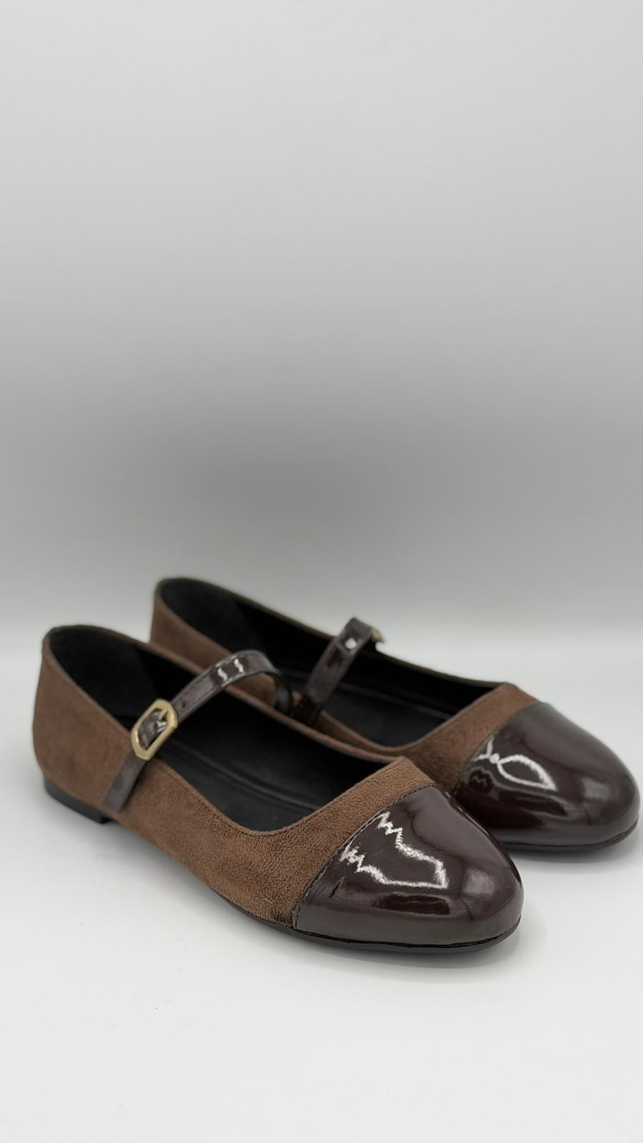LUVESTASHOES ACI KAHVE BURUN RUGAN DETAYLI SÜET BABET