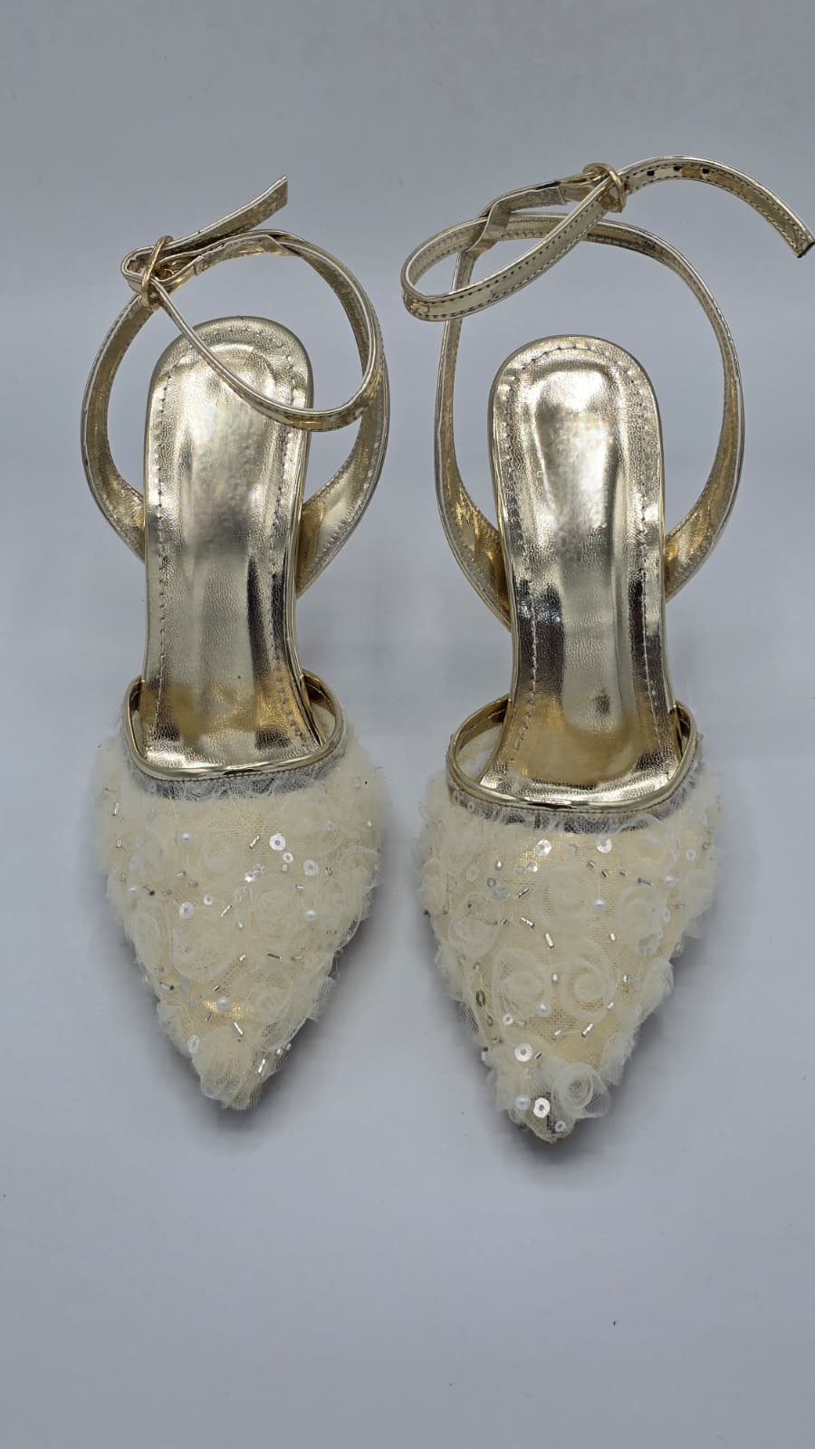 Luvestashoes Altın Parıltılı Nakış Detaylı Ortopedik Stiletto