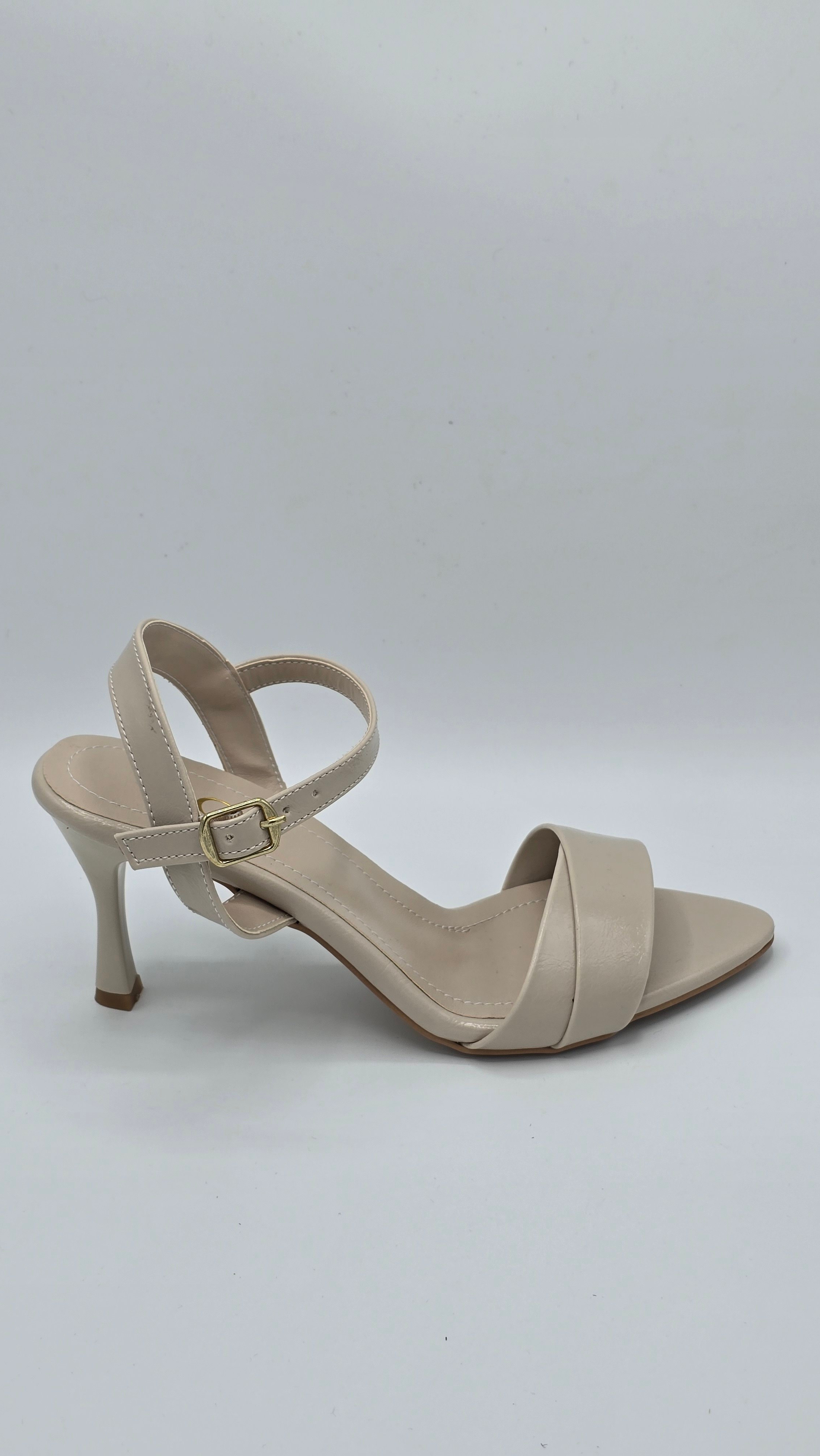 Luvestashoes Bej Tek Bantlı İnce Topuk Stiletto