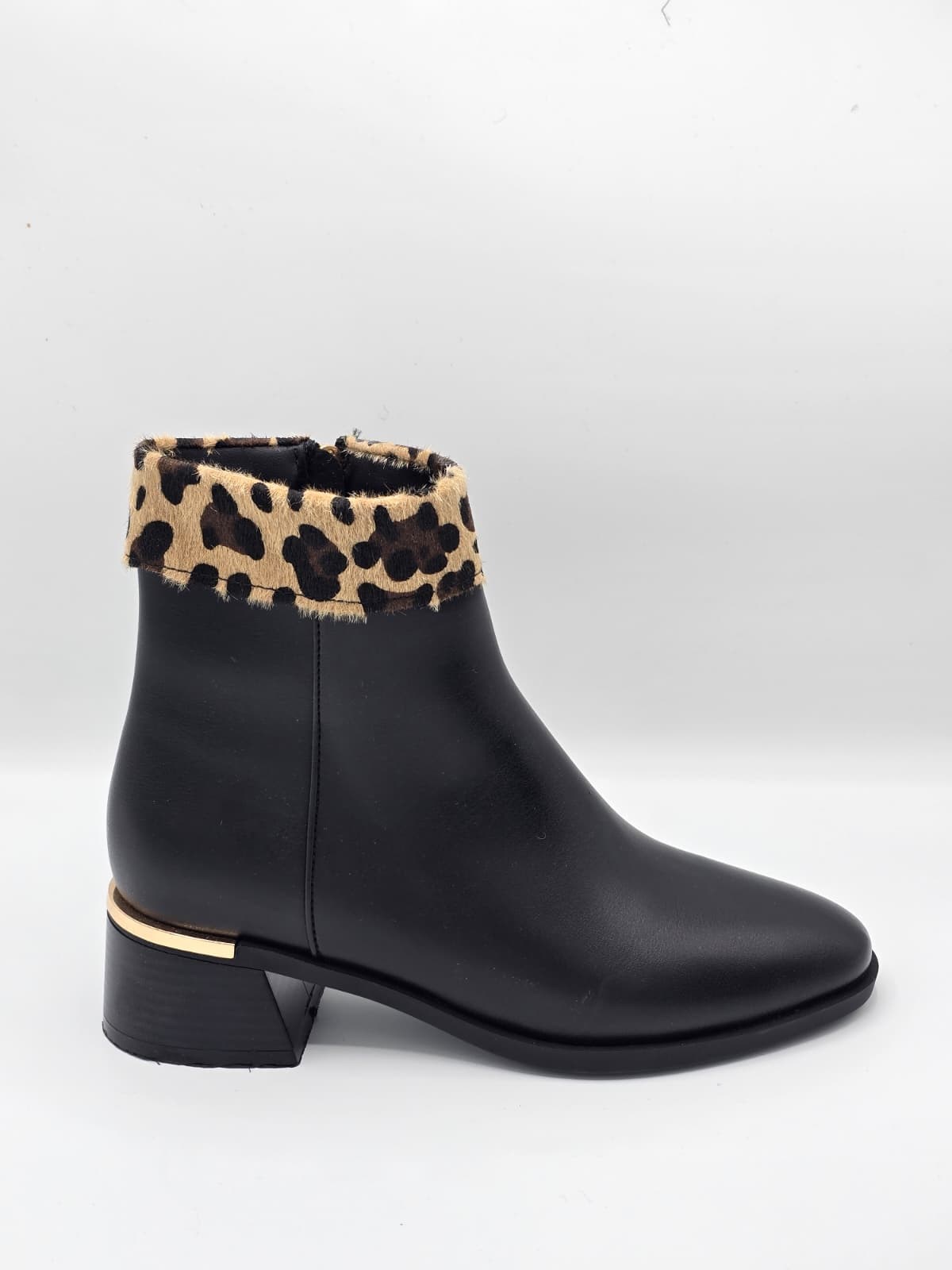luvestashoes fermuarlı bilek Leopar detaylı bot