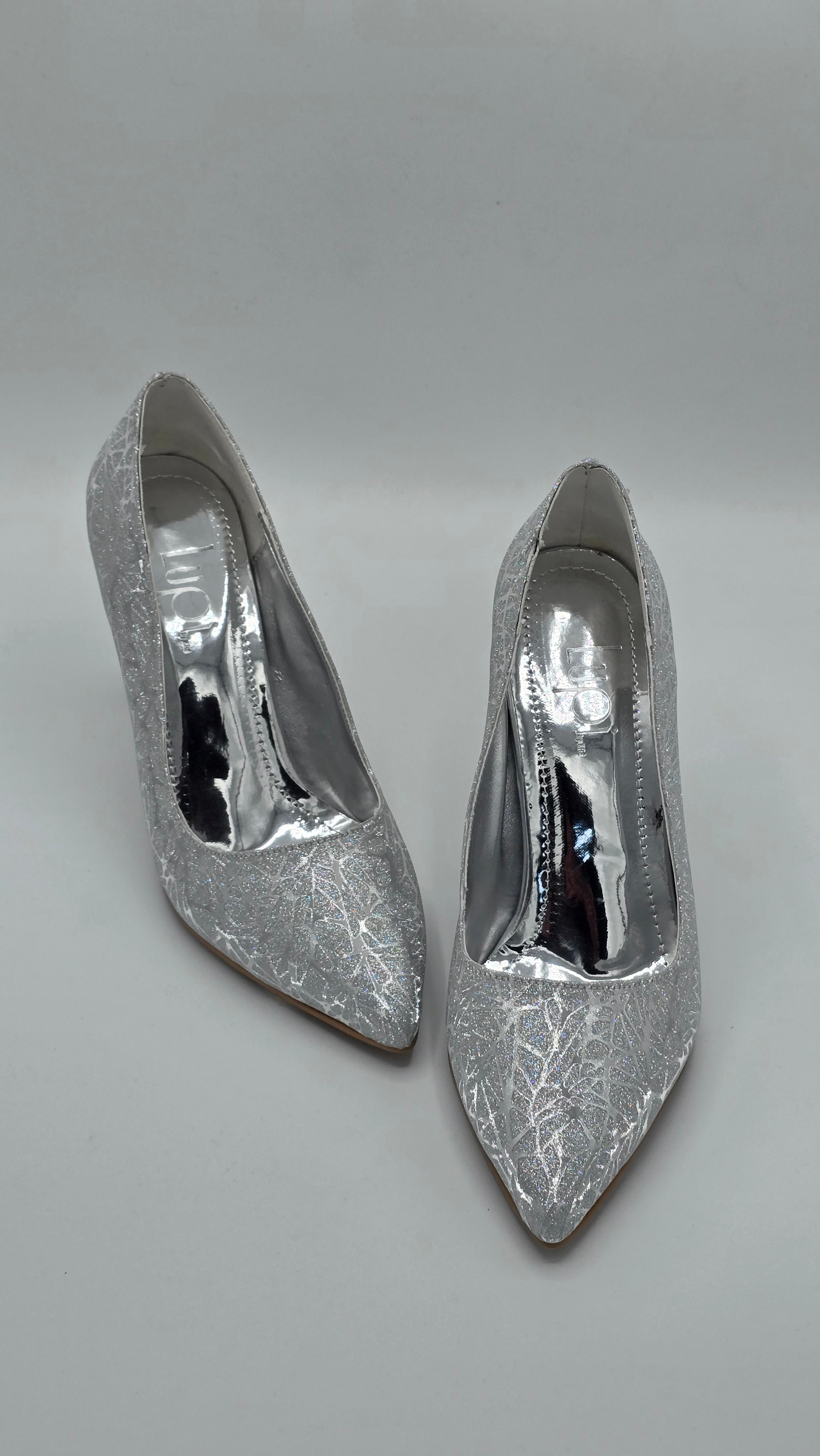 Luvestashoes Gece Siyahı Gümüş Nakışlı Ortopedik Stiletto