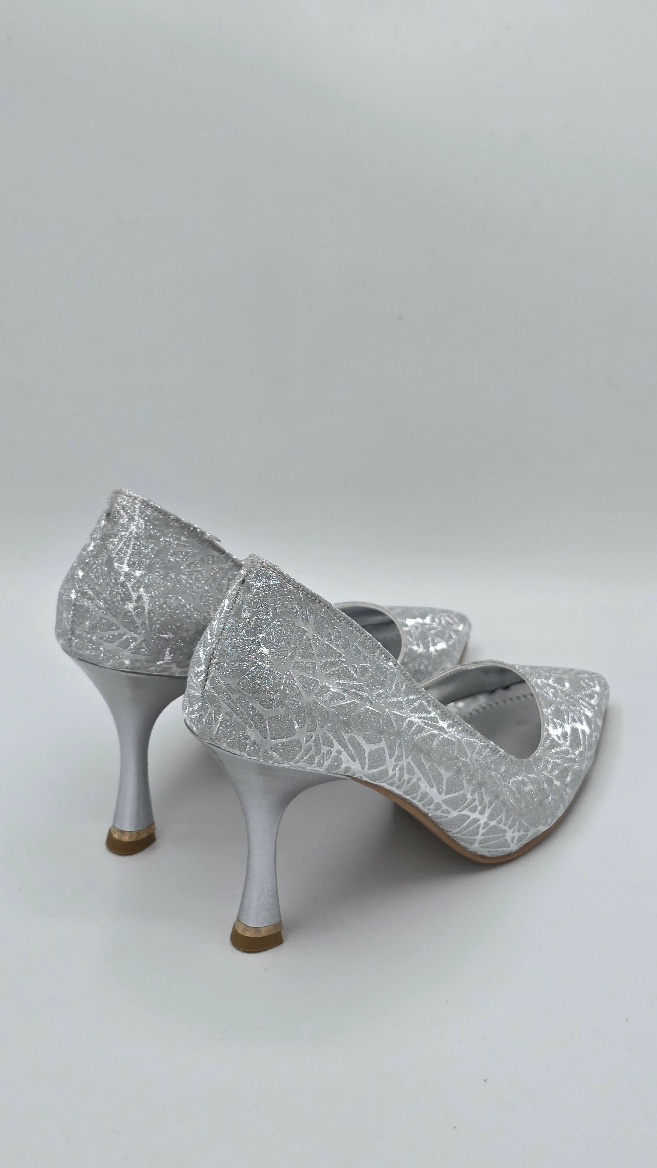 Luvestashoes Gece Siyahı Gümüş Nakışlı Ortopedik Stiletto