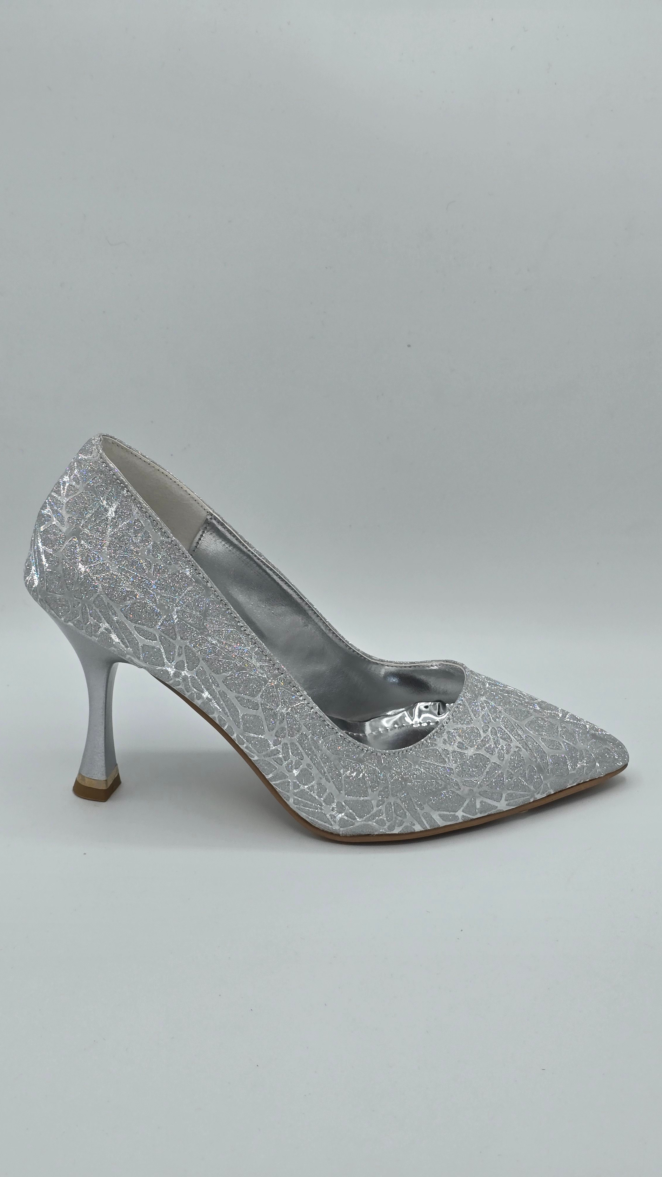 Luvestashoes Gece Siyahı Gümüş Nakışlı Ortopedik Stiletto