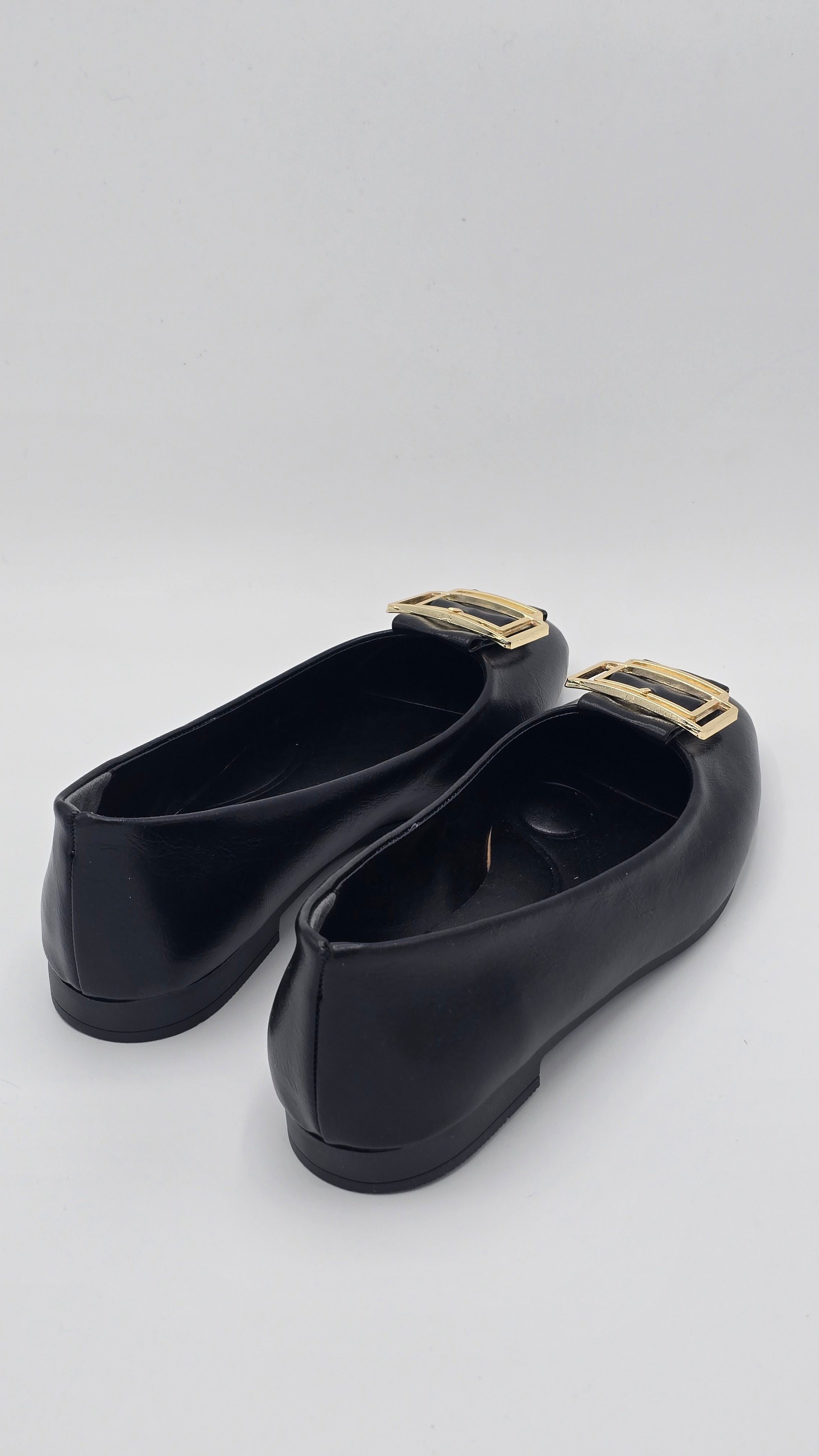 Luvestashoes Gold Çerçeve Tokalı Babet Siyah