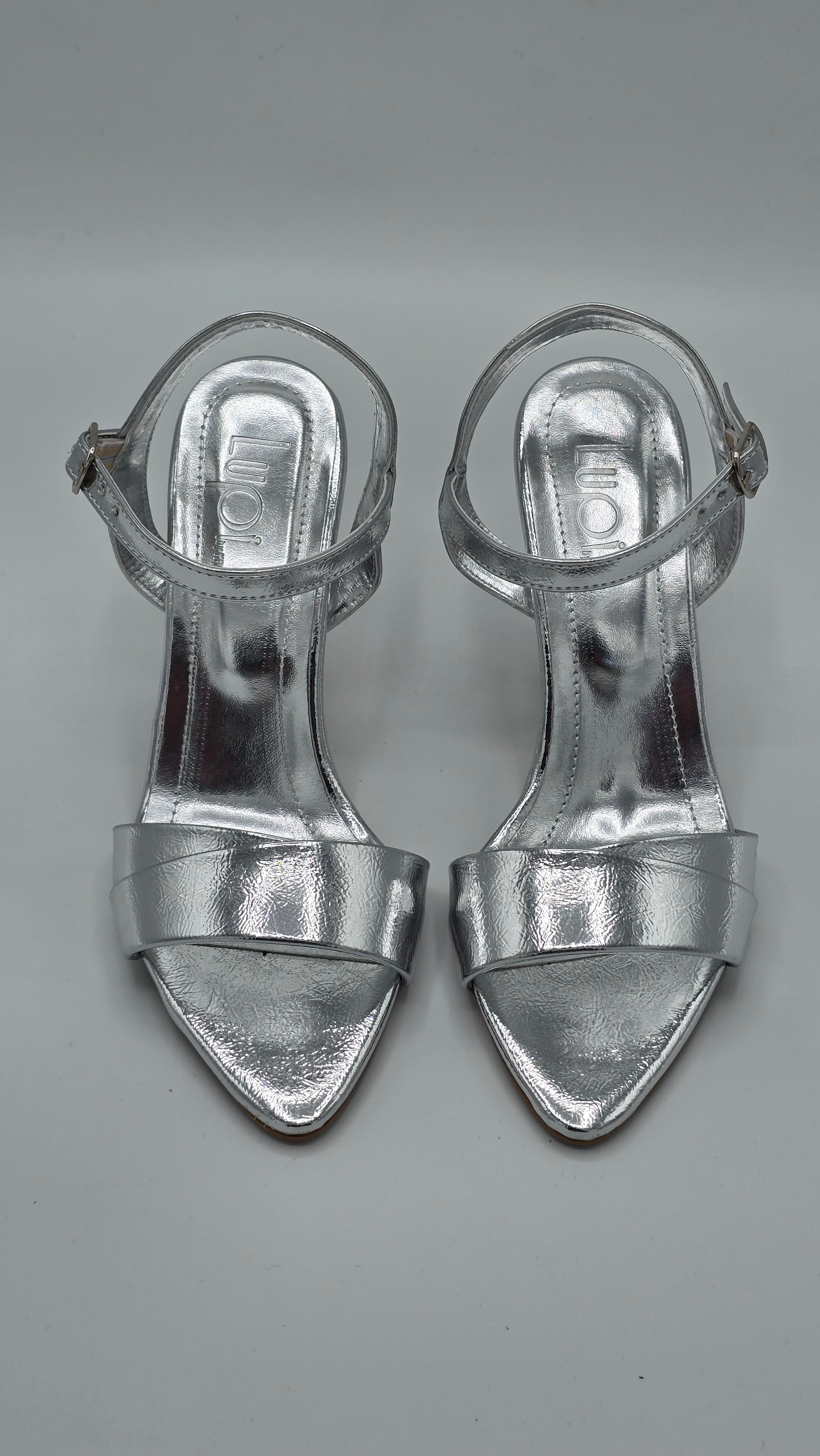 Luvestashoes Gümüş Bilekten Tokalı İnce Topuk Stiletto