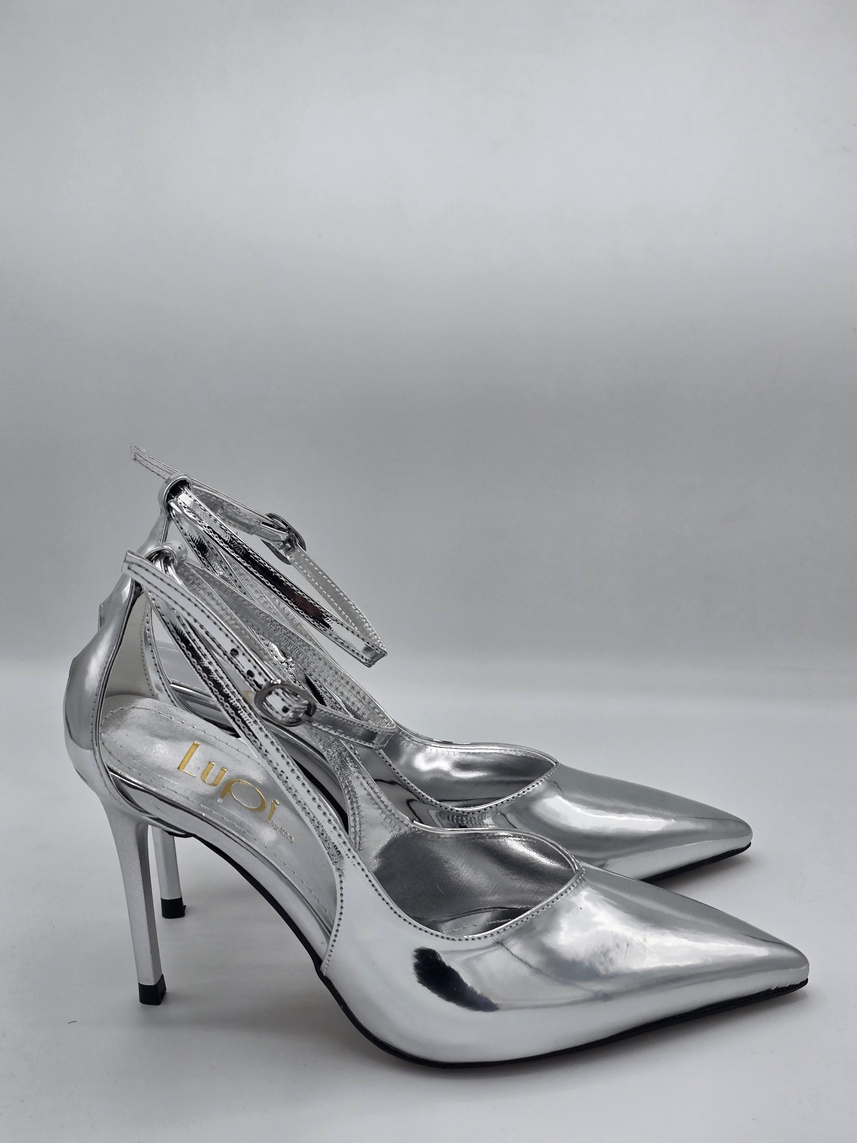 Luvestashoes Gümüş Bilekten Tokalı İnce Topuk Stiletto