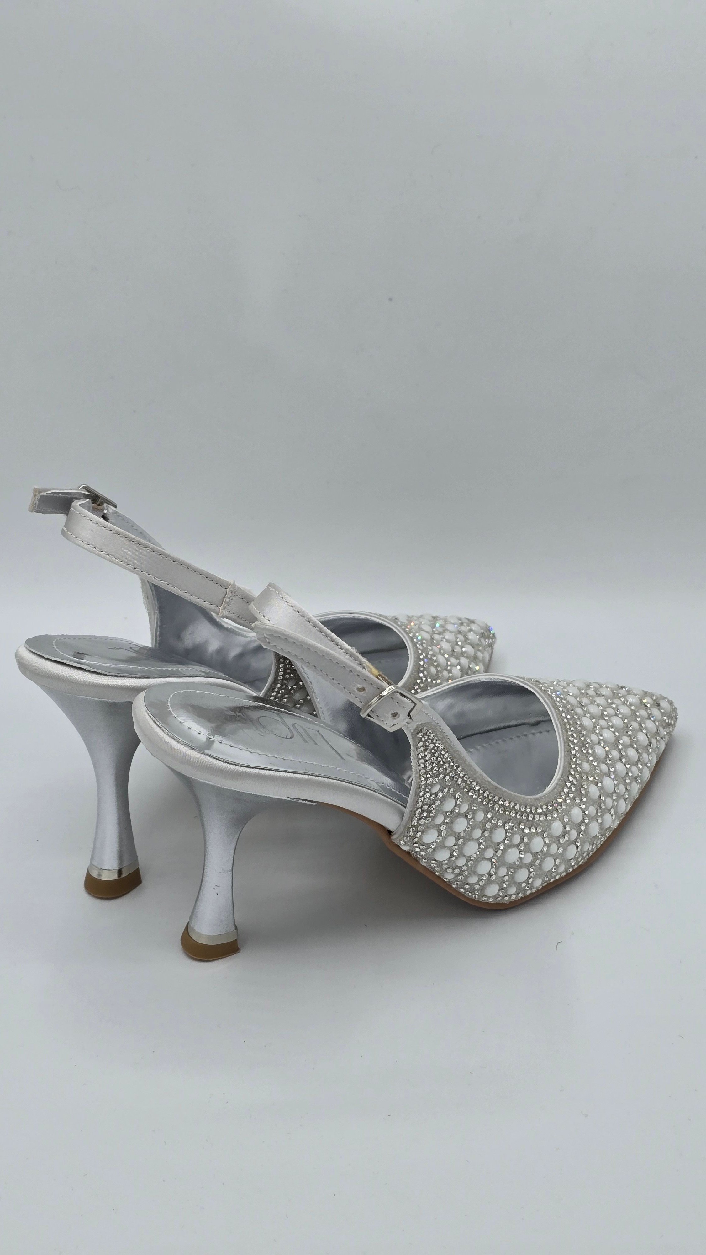 Luvestashoes Gümüş Matine Safir İnci Detaylı Ortopedik Stiletto