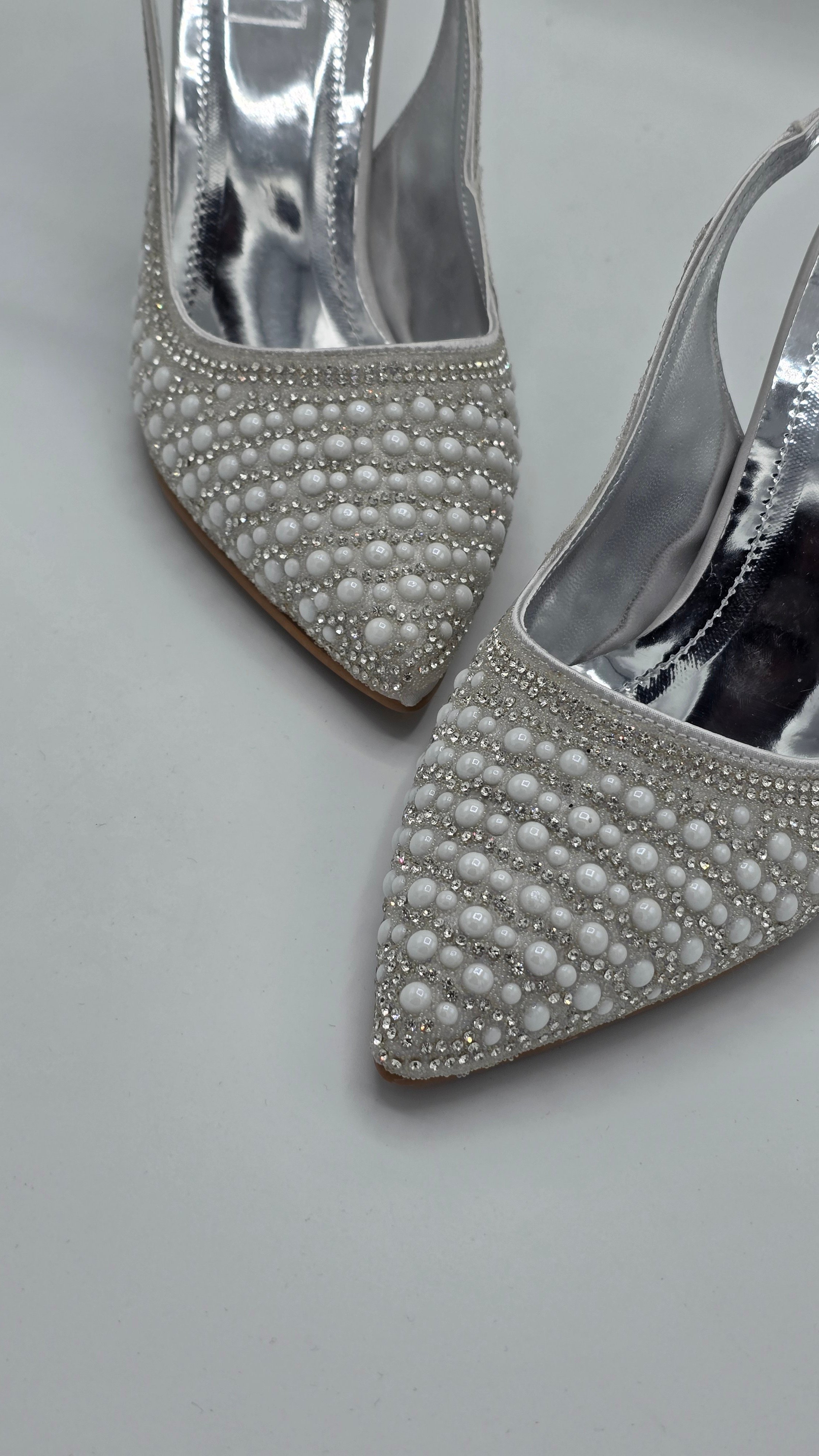 Luvestashoes Gümüş Matine Safir İnci Detaylı Ortopedik Stiletto