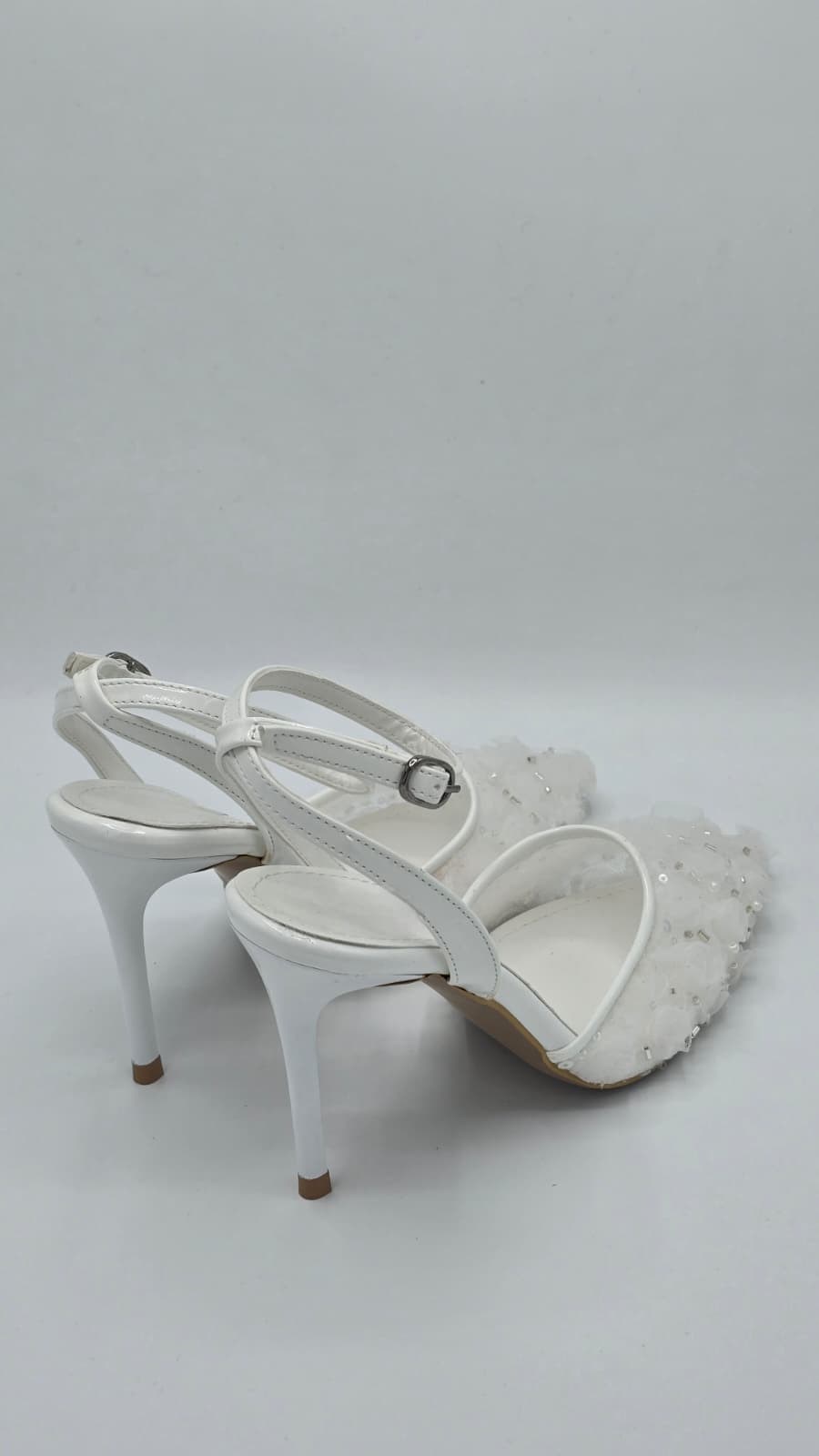 Luvestashoes İnci Beyazı Nakışlı Ortopedik Stiletto 
