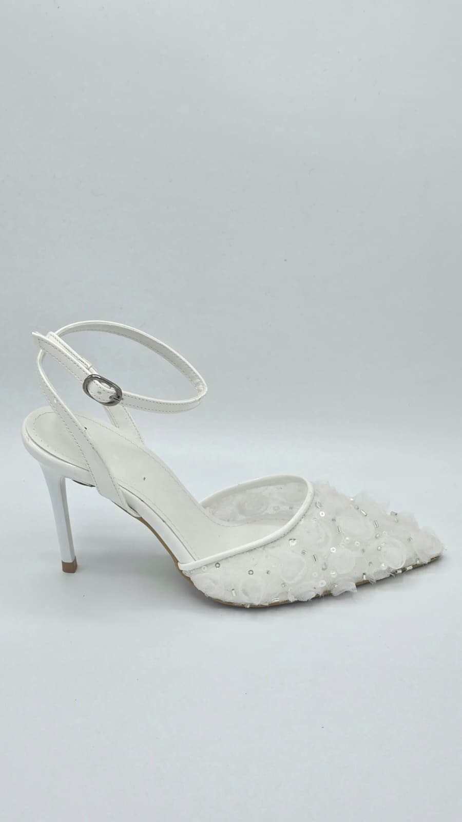 Luvestashoes İnci Beyazı Nakışlı Ortopedik Stiletto 