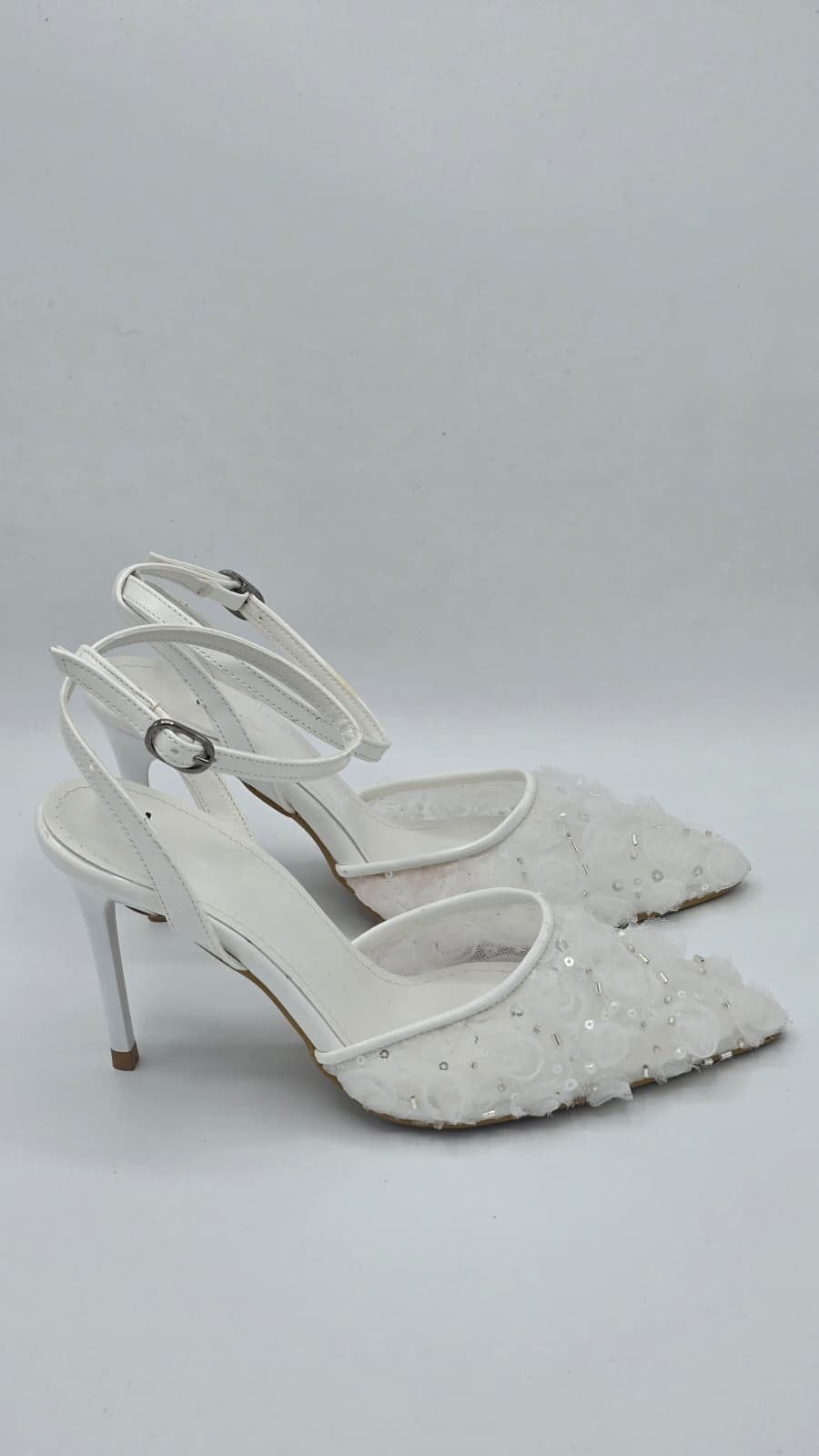 Luvestashoes İnci Beyazı Nakışlı Ortopedik Stiletto 