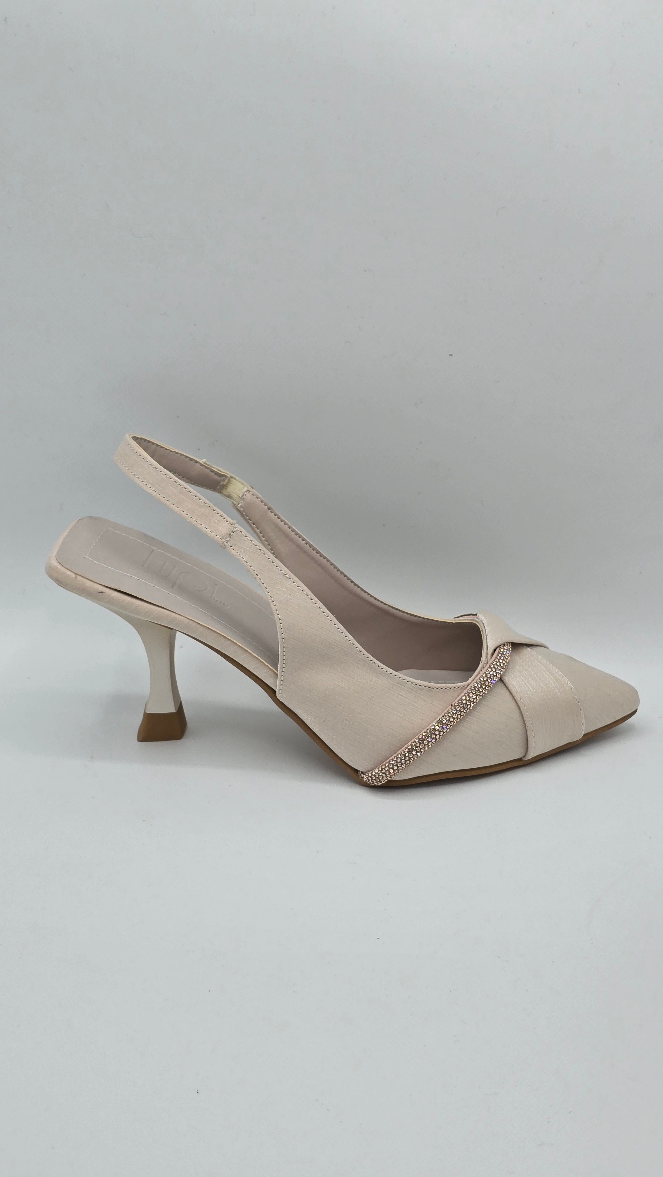 Luvestashoes İnci Krem Taş Detaylı Çapraz Bantlı Ortopedik Kadeh Topuk Stiletto