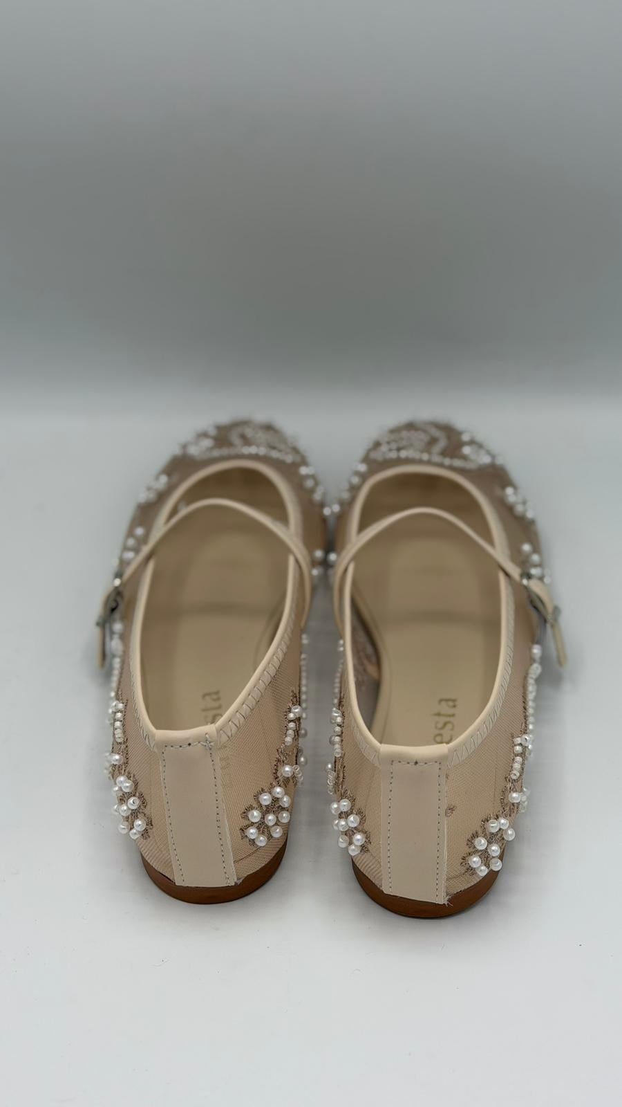 LUVESTASHOES İŞLEMELİ BEJ BABET