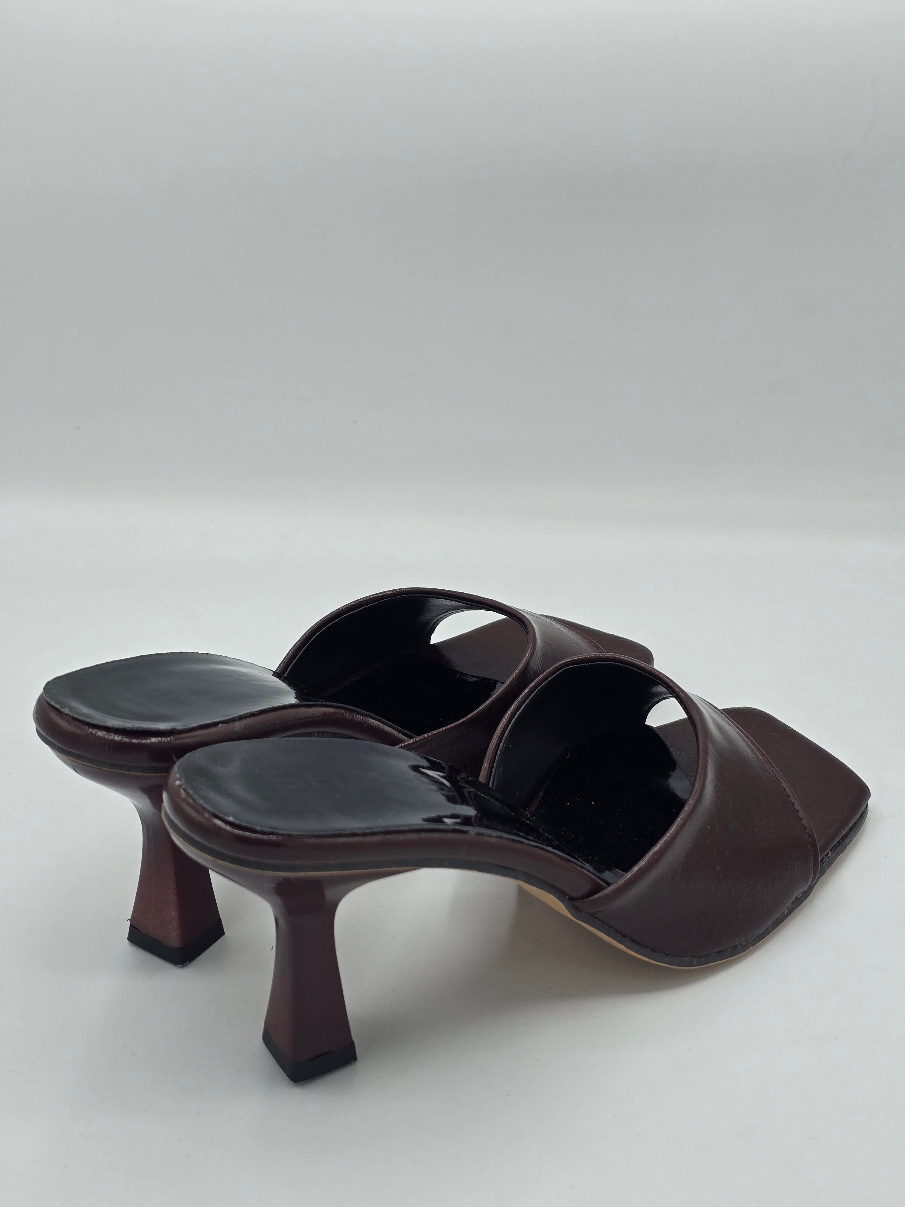LUVESTASHOES KARE BURUNLU  TOPUKLU TERLİK  ACI KAHVE