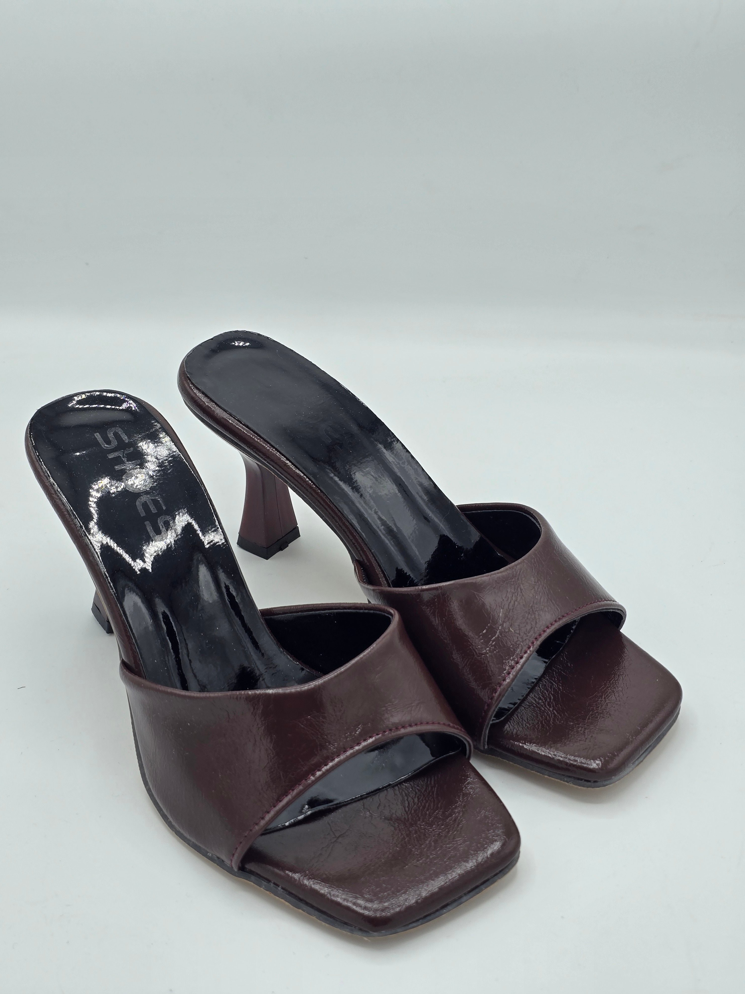 LUVESTASHOES KARE BURUNLU  TOPUKLU TERLİK  ACI KAHVE