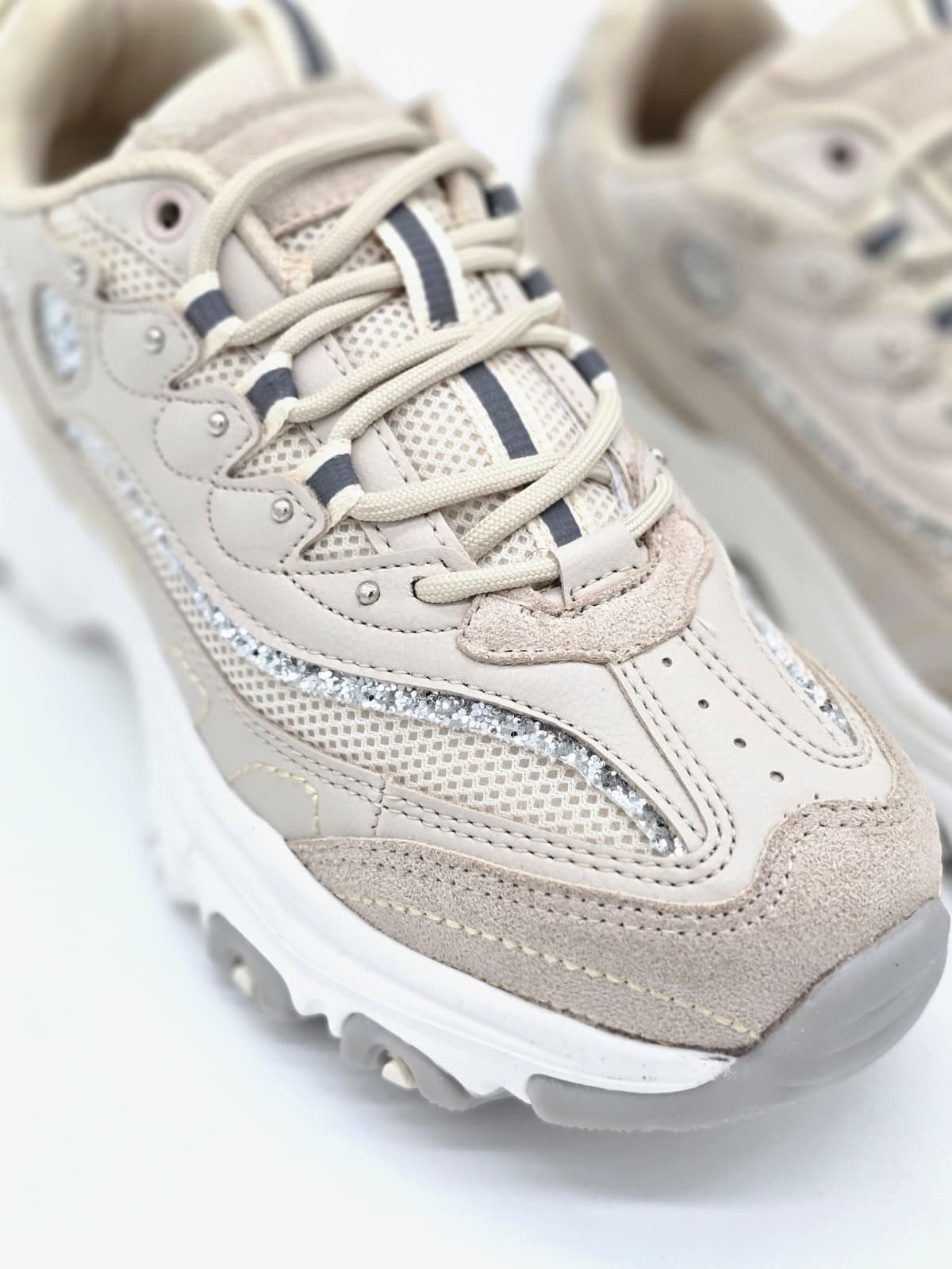 Luvestashoes Orion sneaker