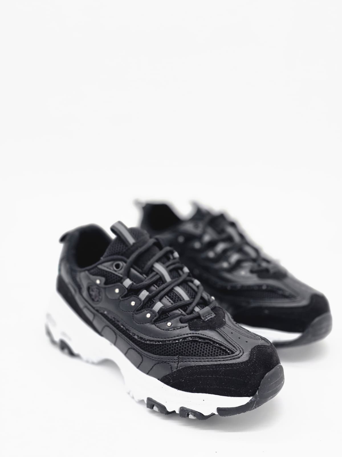 Luvestashoes Orion sneaker