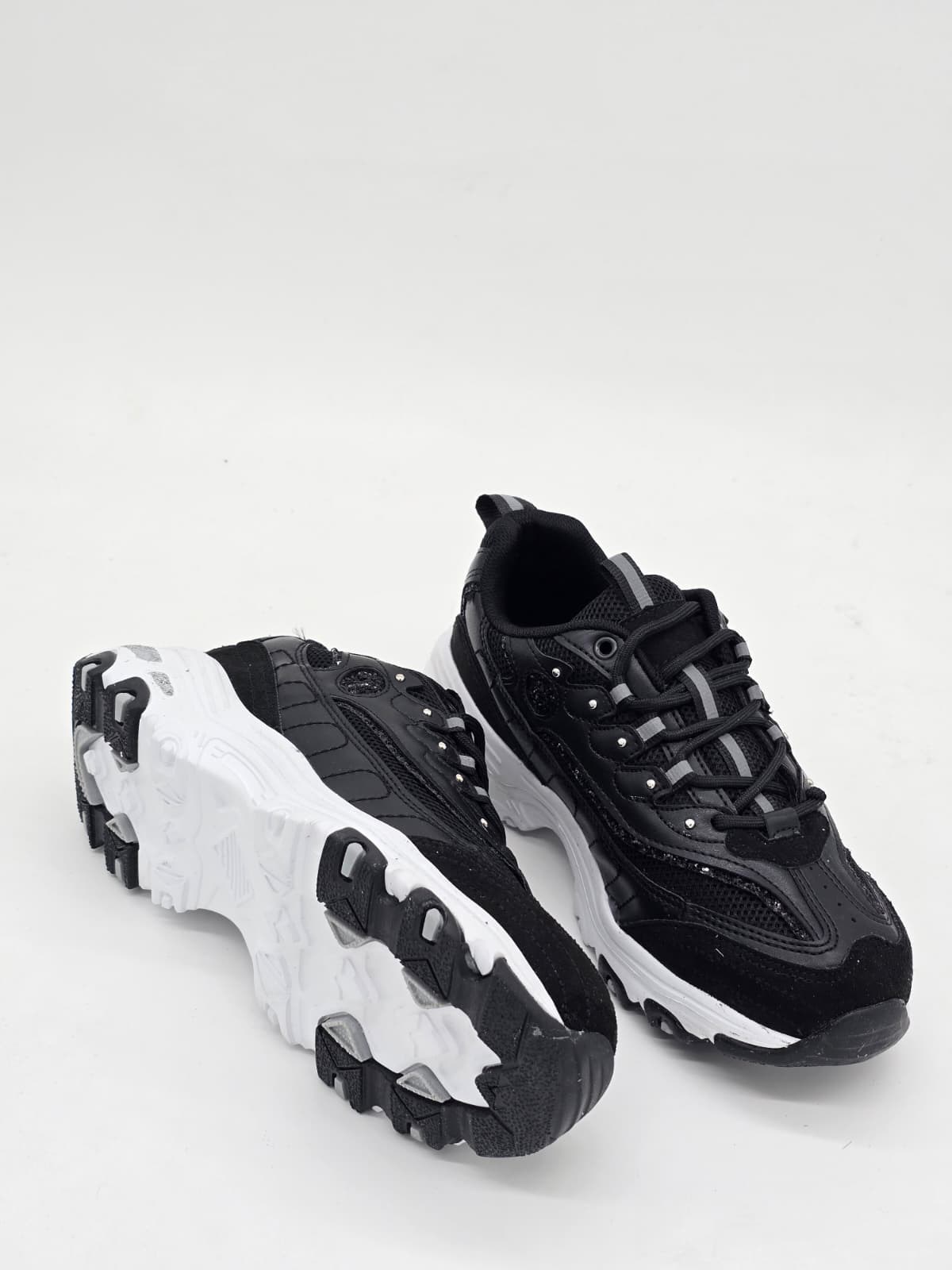 Luvestashoes Orion sneaker