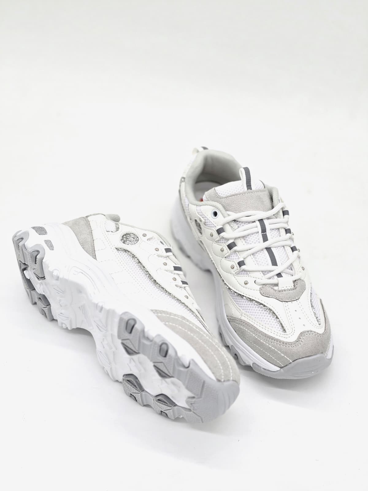 Luvestashoes Orion sneaker