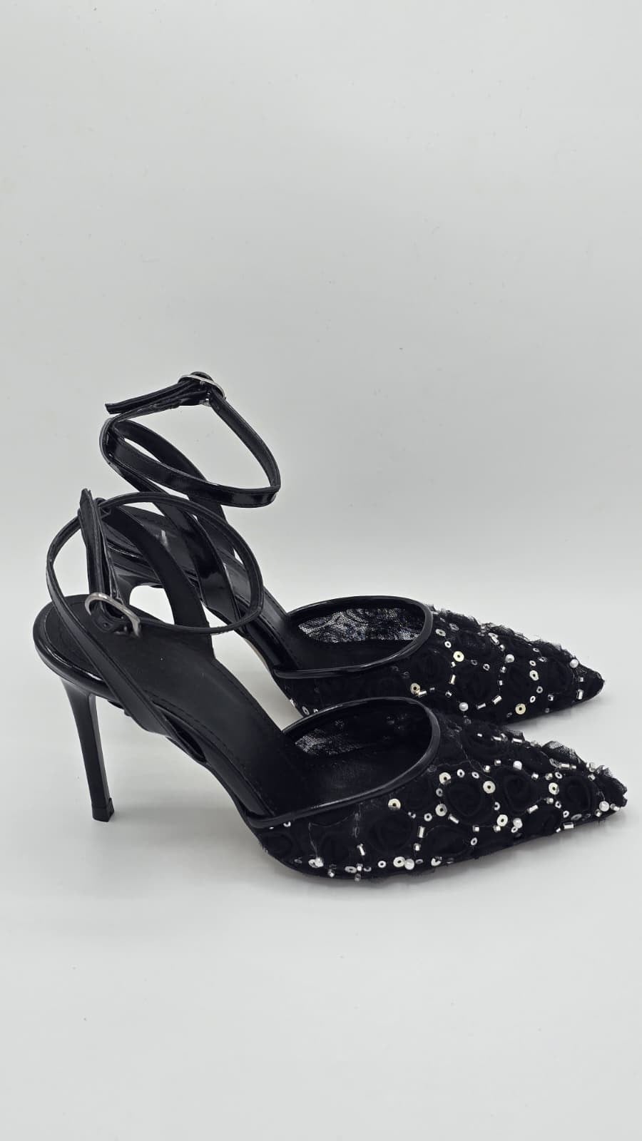 luvestashoes Pullu ve Nakış Detaylı Siyah Topuklu stiletto