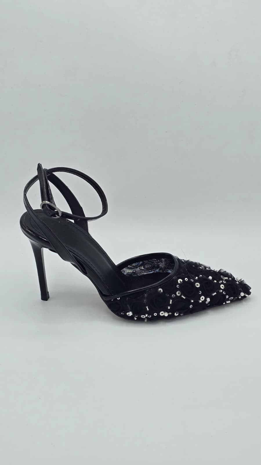 luvestashoes Pullu ve Nakış Detaylı Siyah Topuklu stiletto